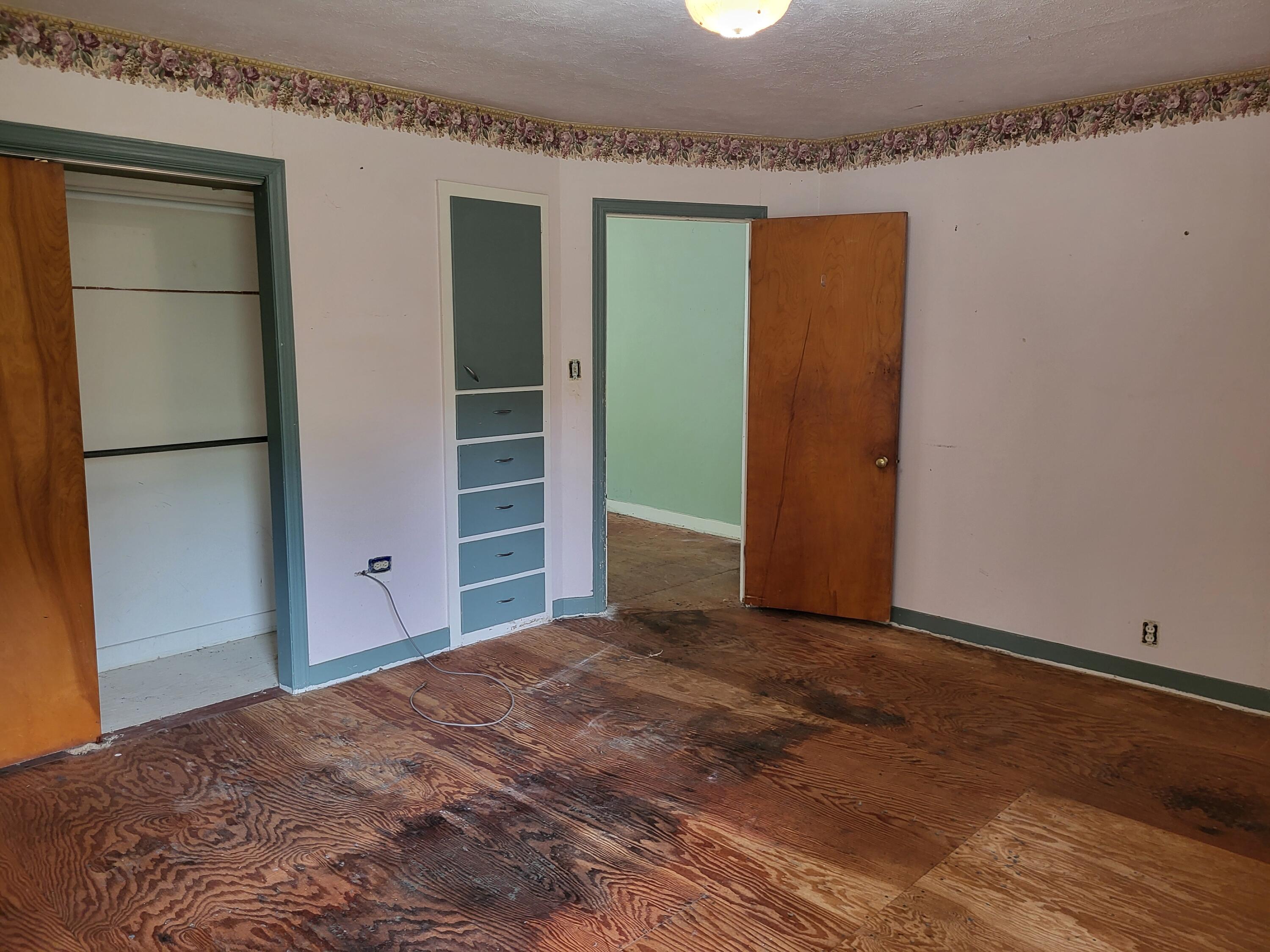 5939 Paw Paw Lake Road Coloma MI 49038