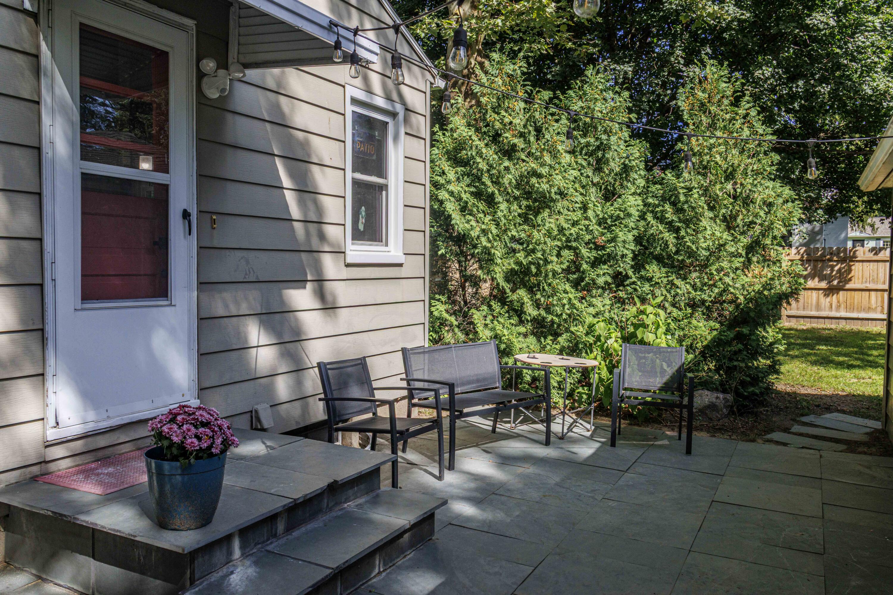 2910 Cheney Avenue NE Grand Rapids MI 49505