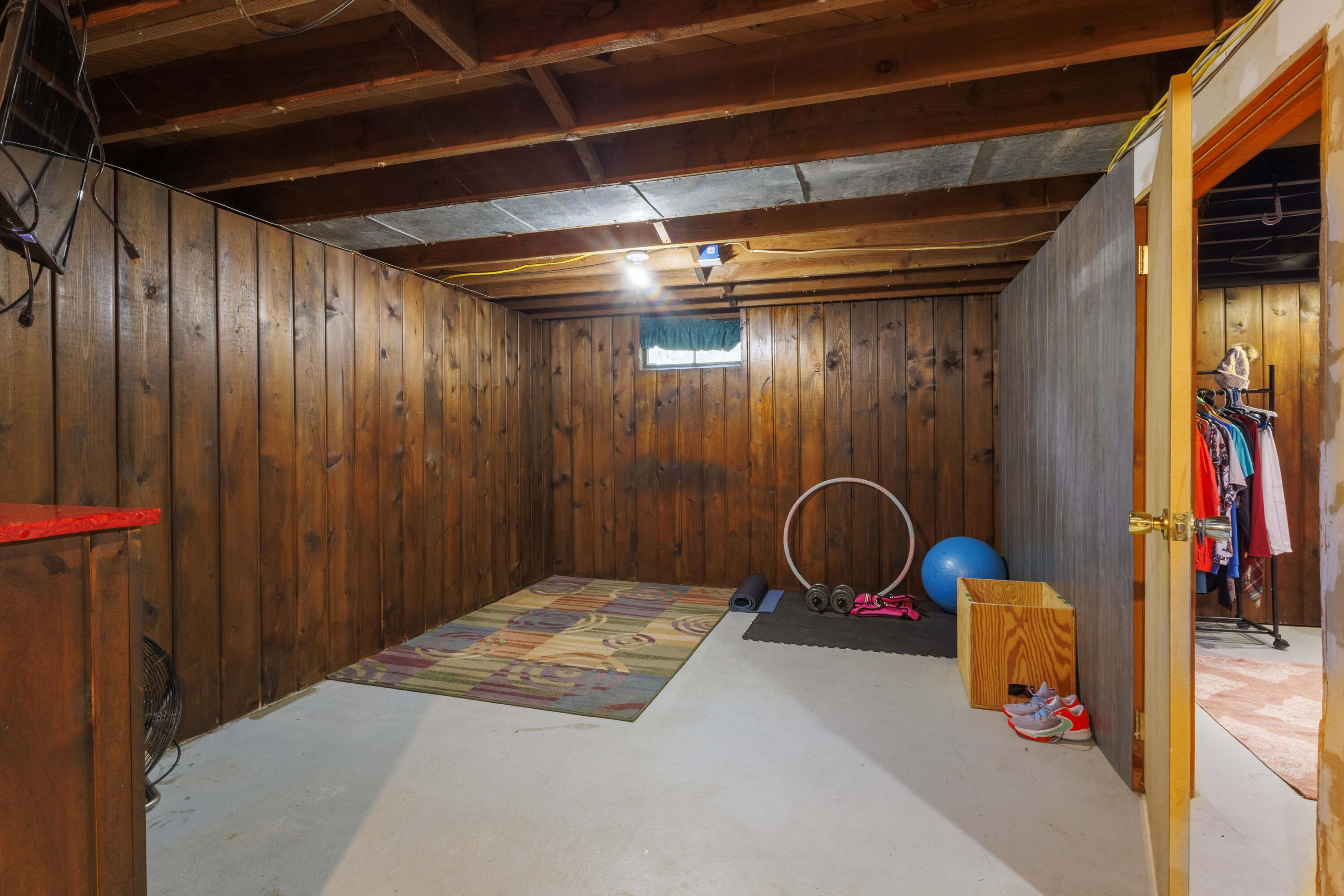 2910 Cheney Avenue NE Grand Rapids MI 49505