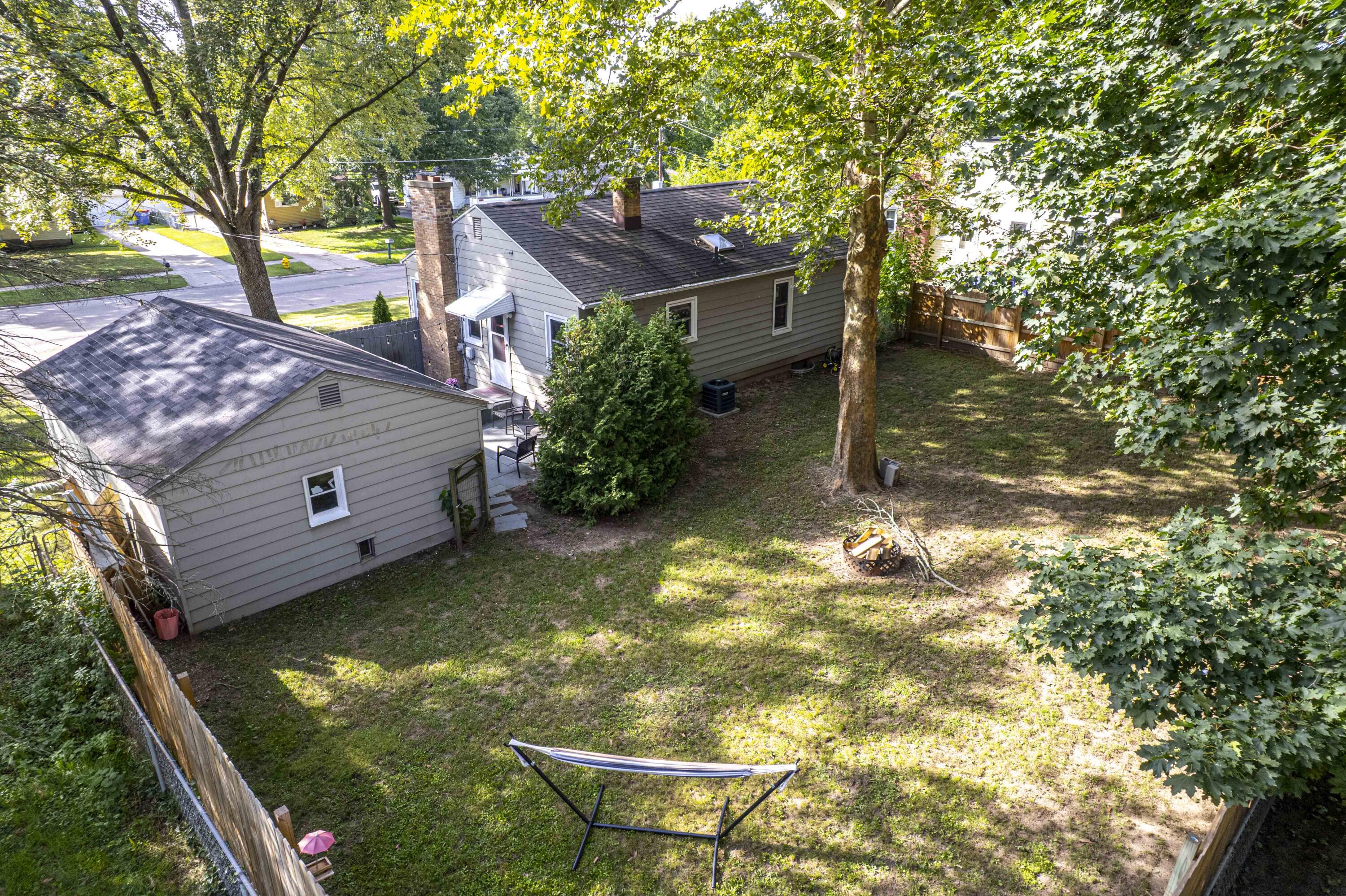 2910 Cheney Avenue NE Grand Rapids MI 49505
