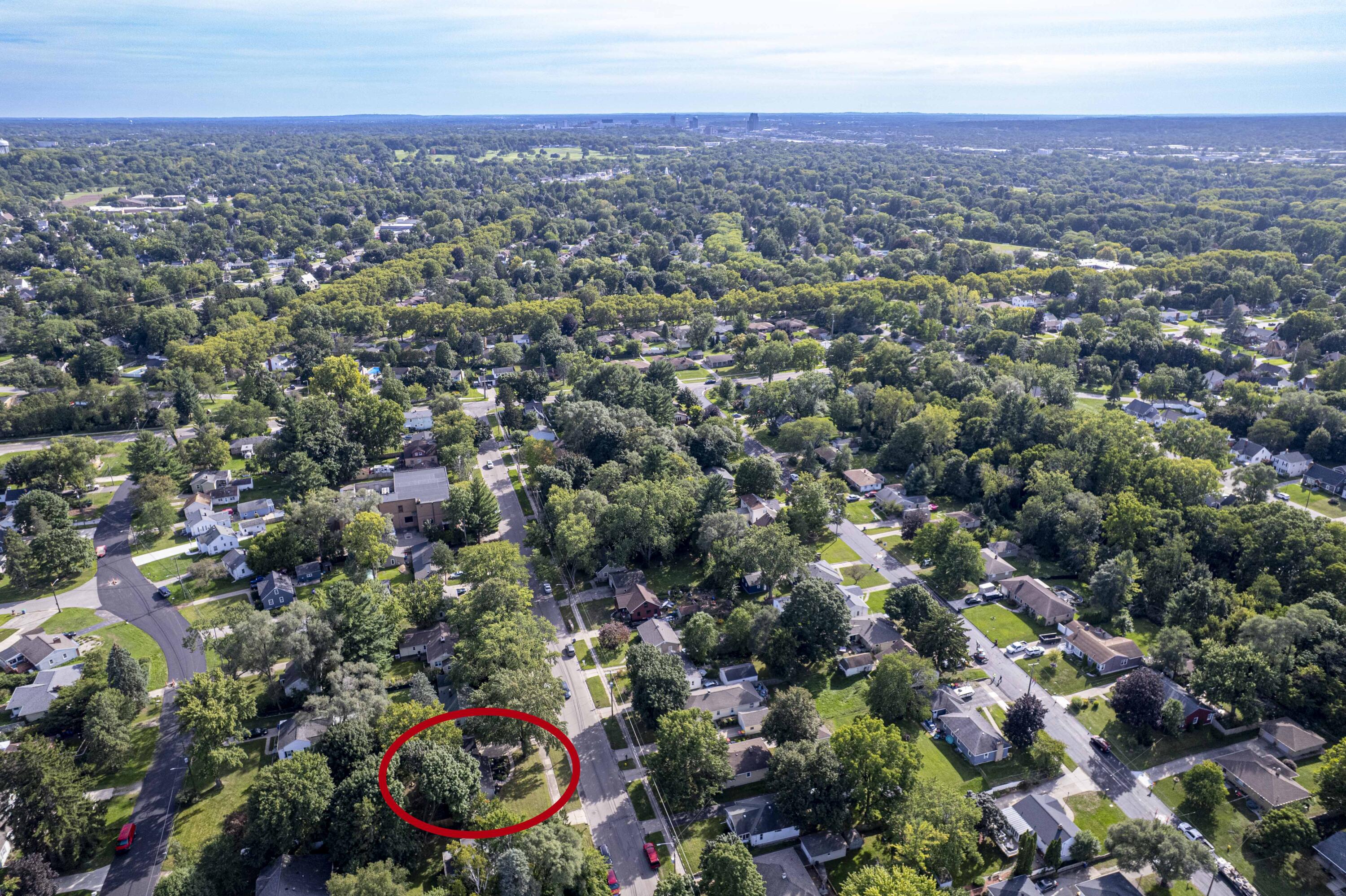 2910 Cheney Avenue NE Grand Rapids MI 49505