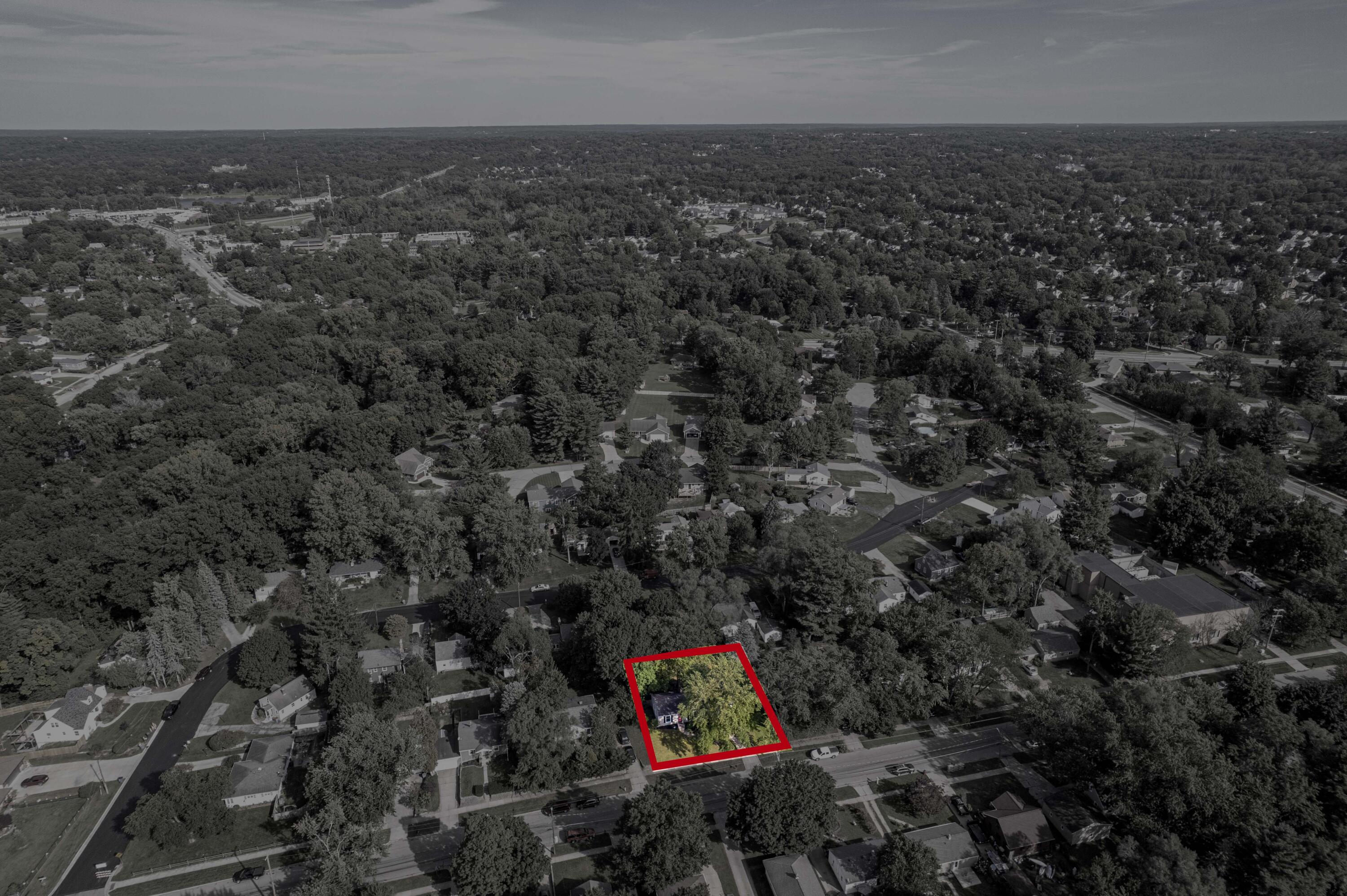 2910 Cheney Avenue NE Grand Rapids MI 49505