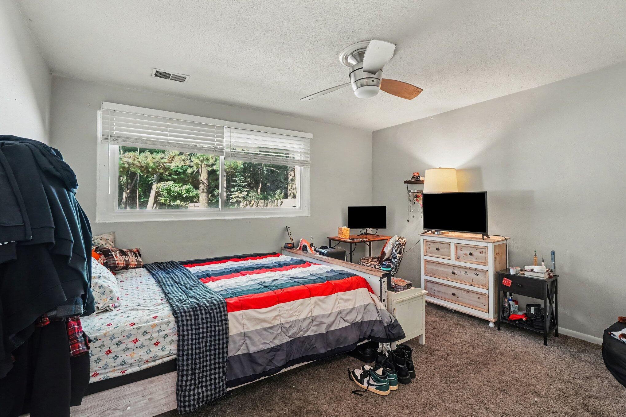 1856 Spencer Drive Muskegon MI 49441