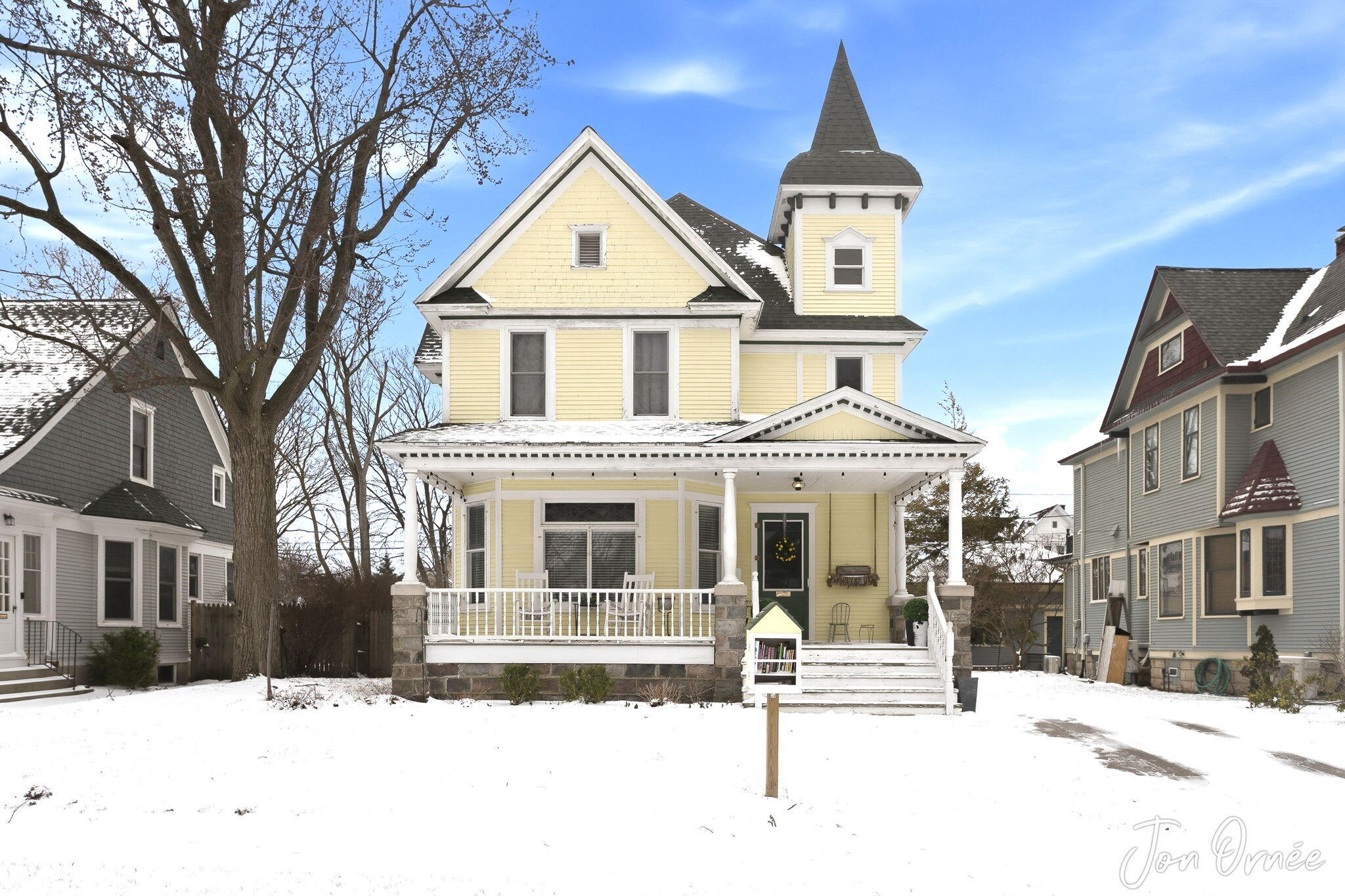 158 W 14th Street Holland MI 49423
