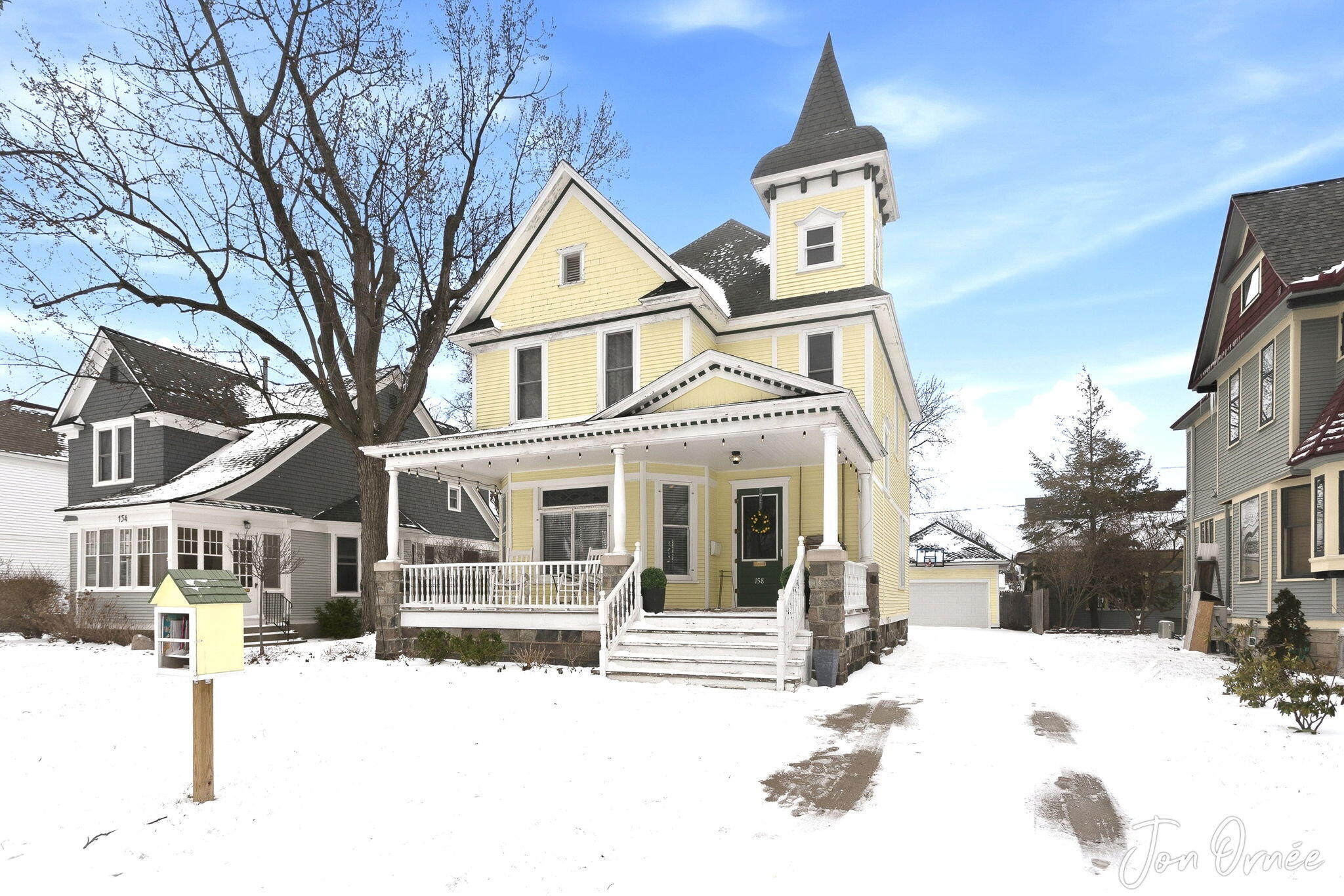 158 W 14th Street Holland MI 49423