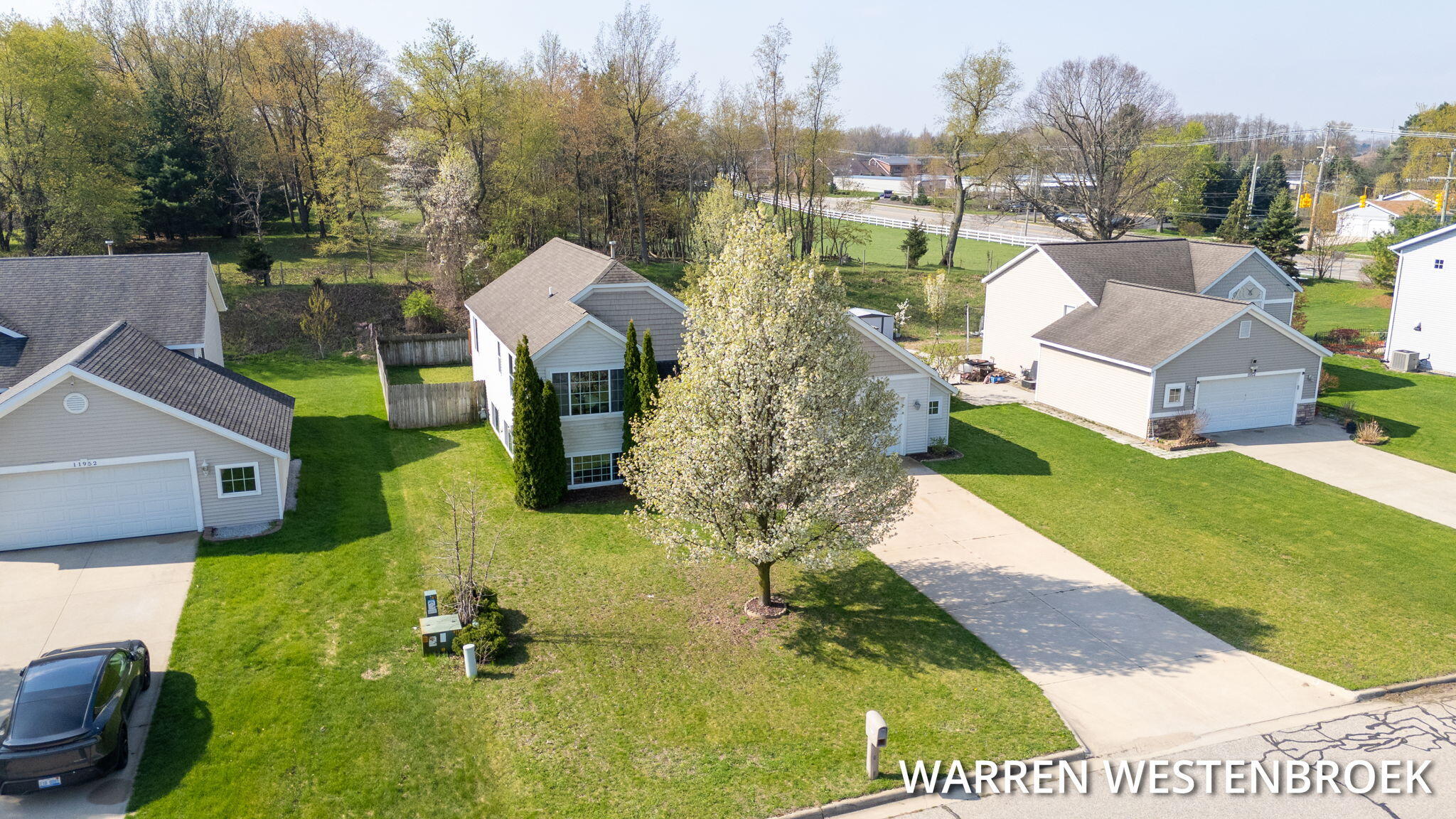 11964 Jonker Way Holland MI 49424