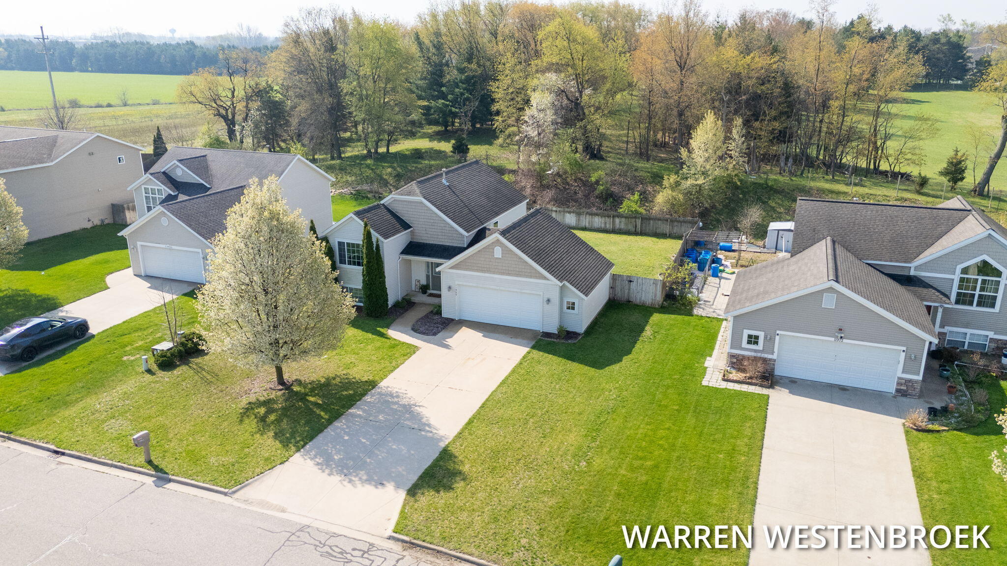 11964 Jonker Way Holland MI 49424