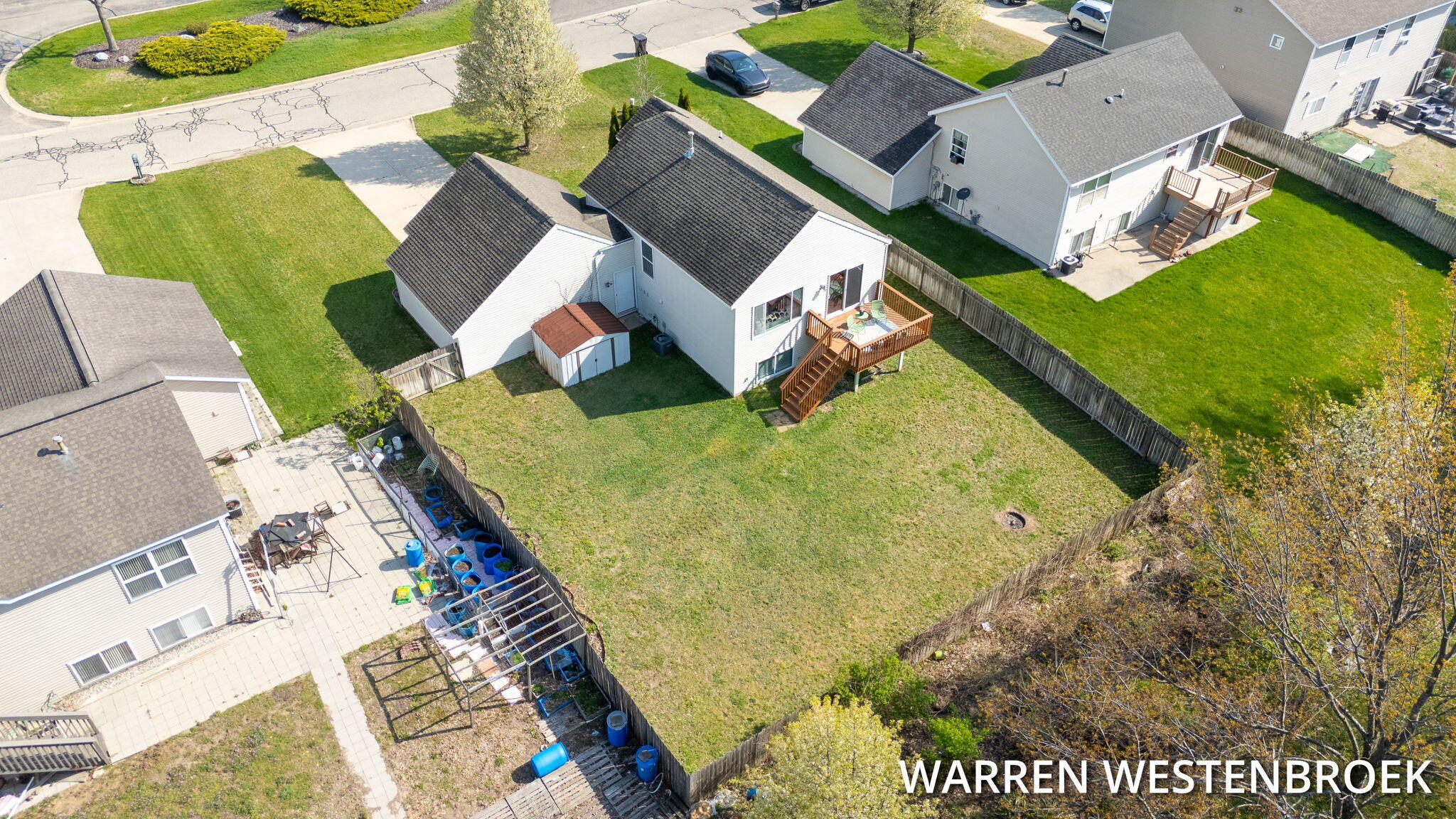 11964 Jonker Way Holland MI 49424