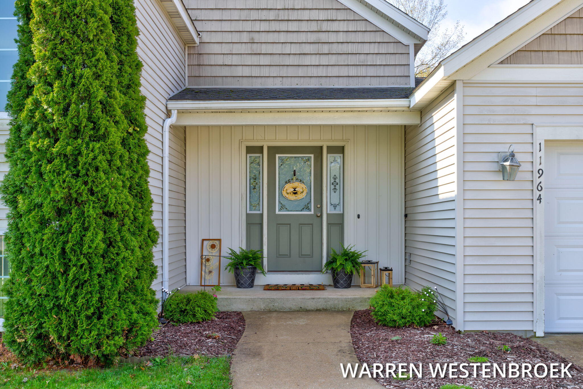 11964 Jonker Way Holland MI 49424