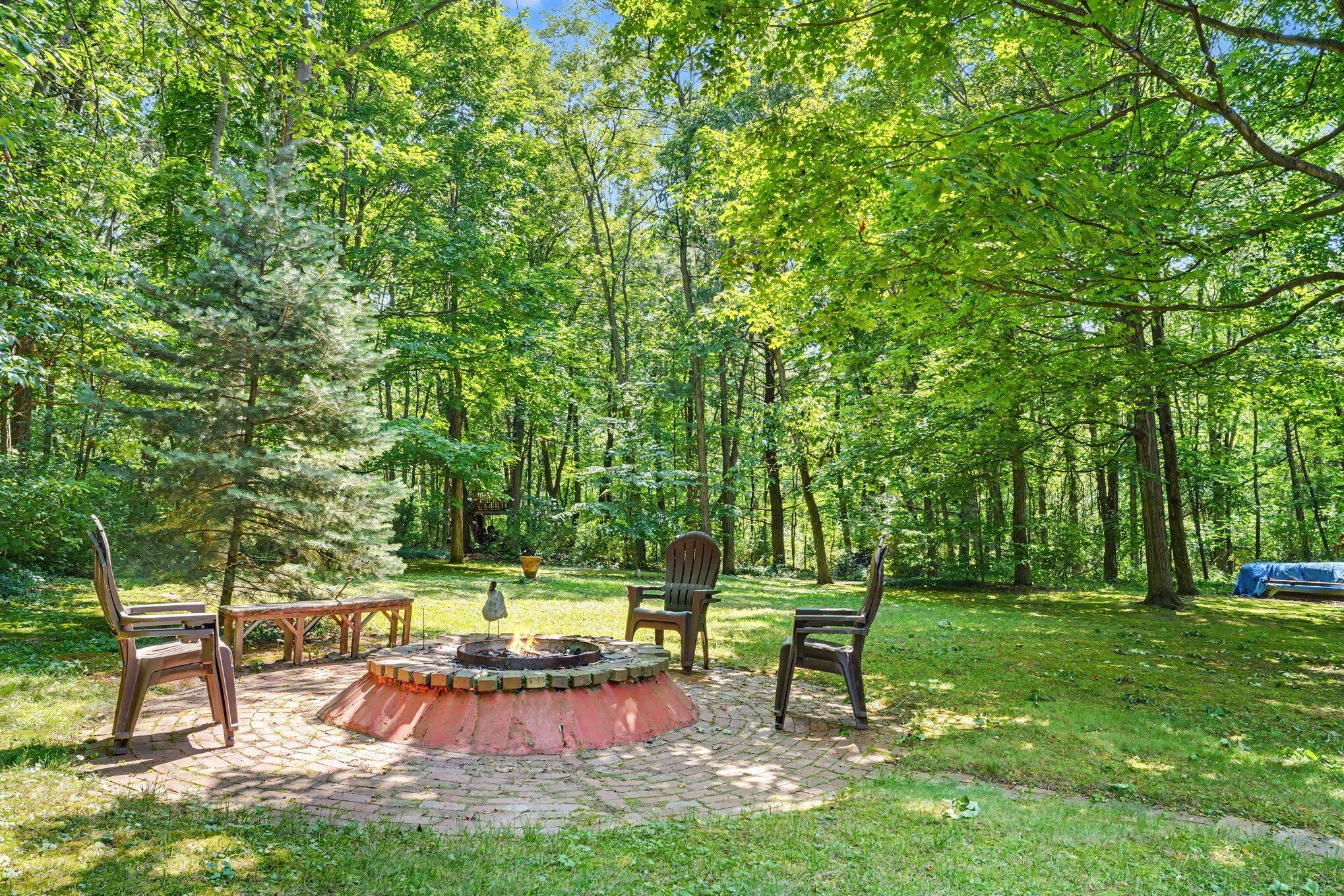 22727 Sunset Drive Kalamazoo MI 49009