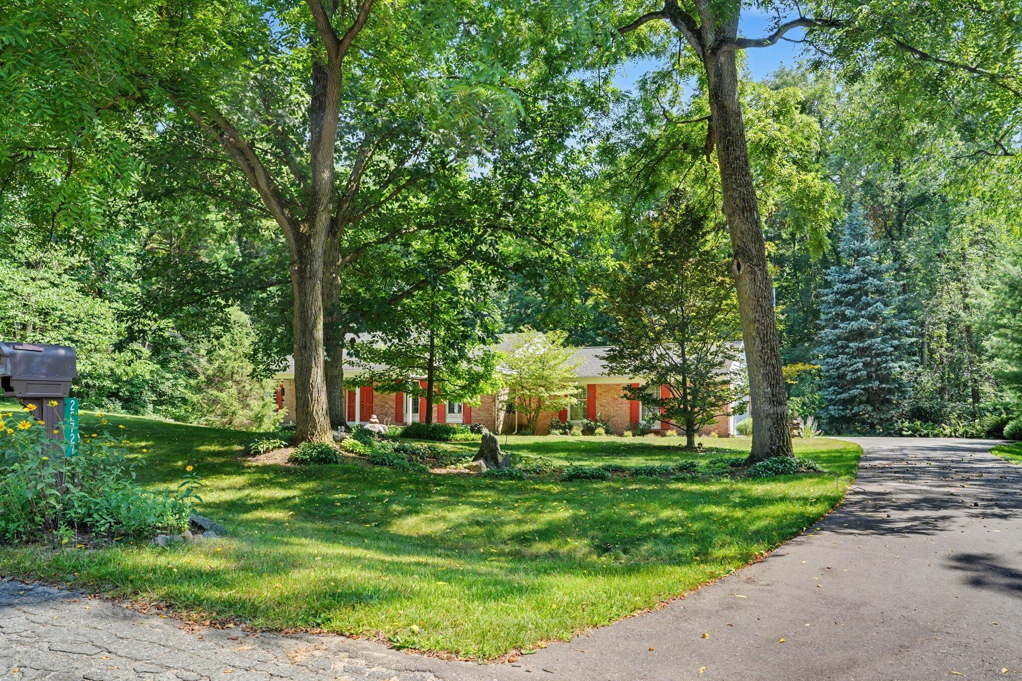 22727 Sunset Drive Kalamazoo MI 49009