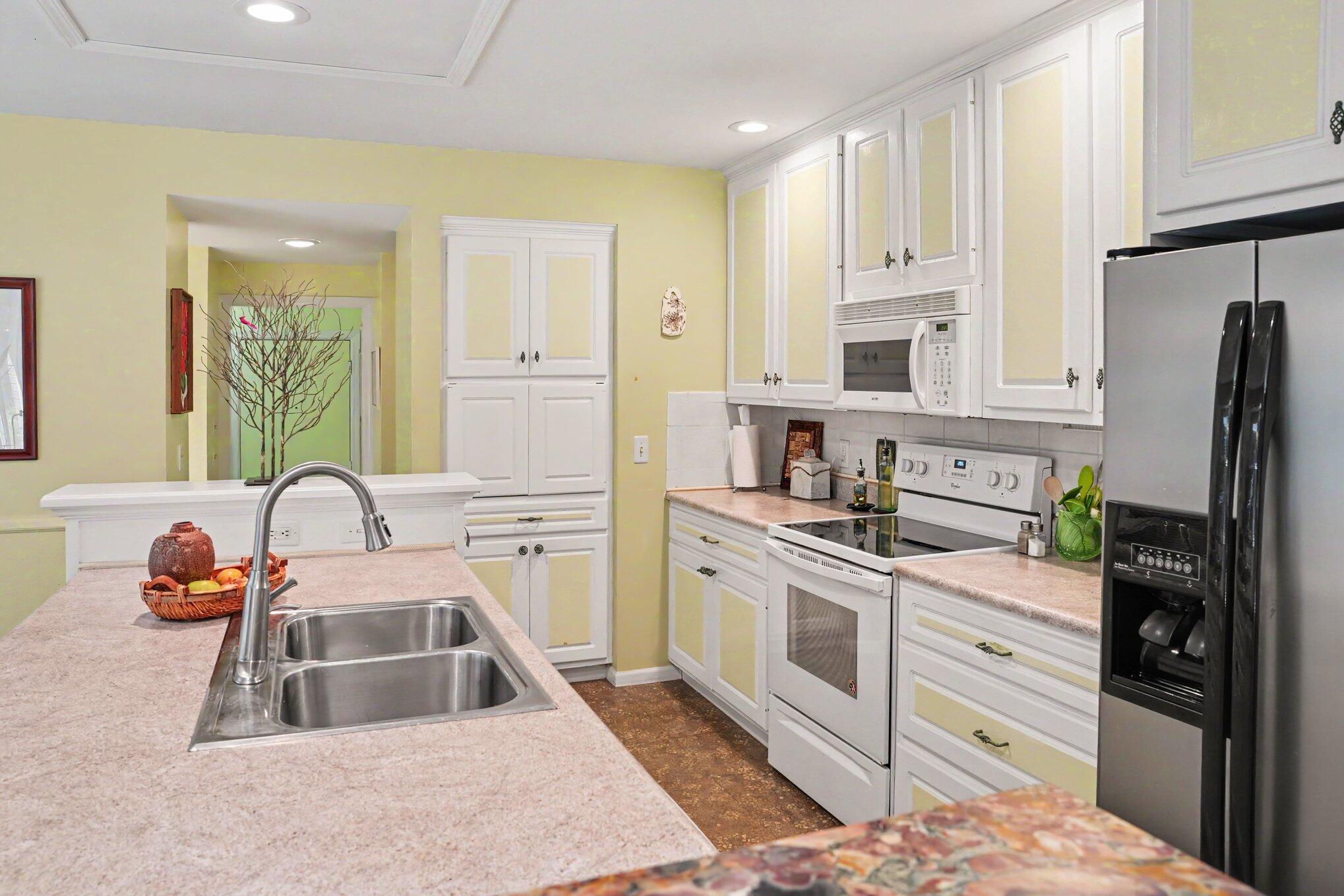 22727 Sunset Drive Kalamazoo MI 49009