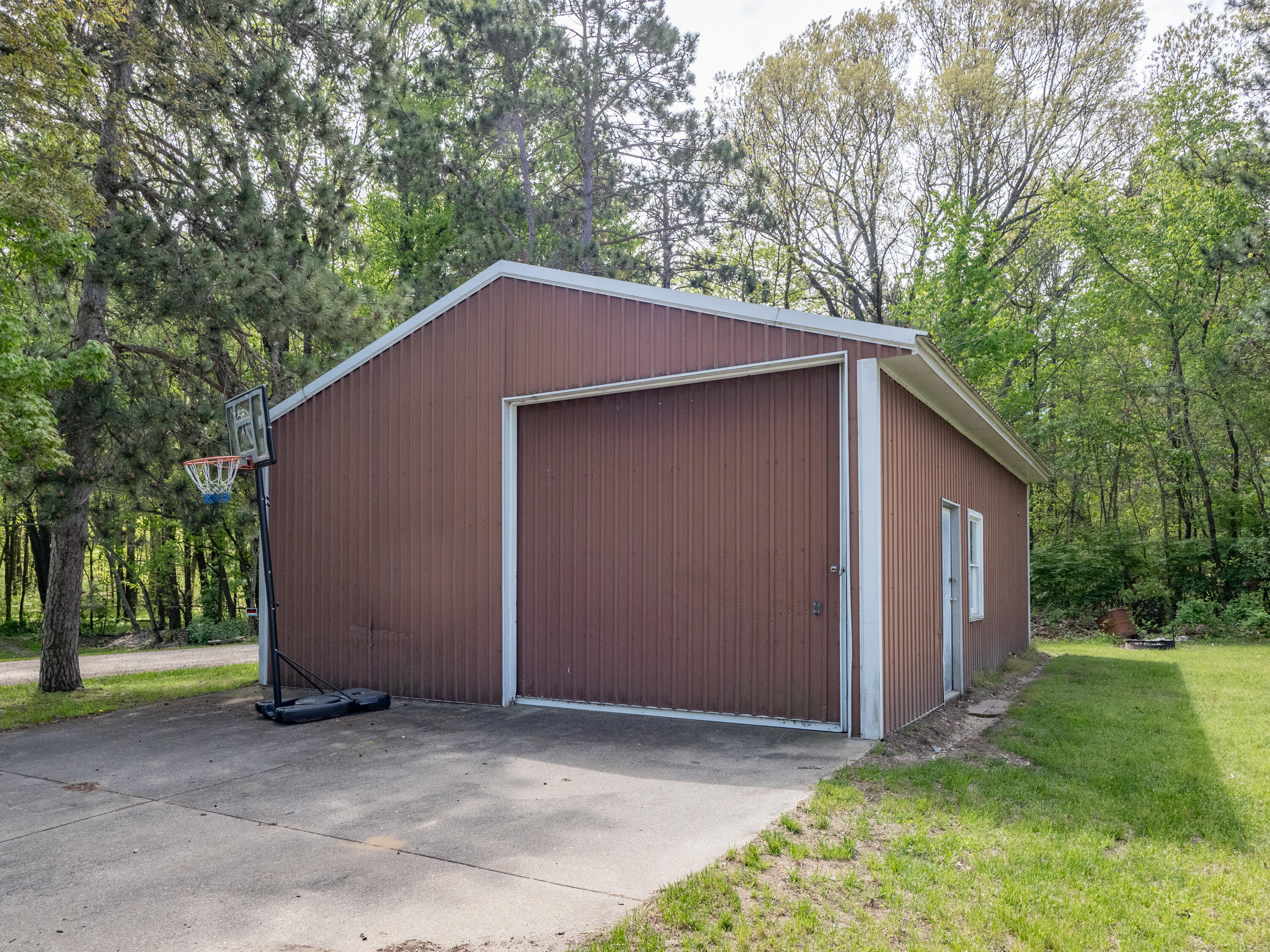 45523 Eleanor Drive Decatur MI 49045