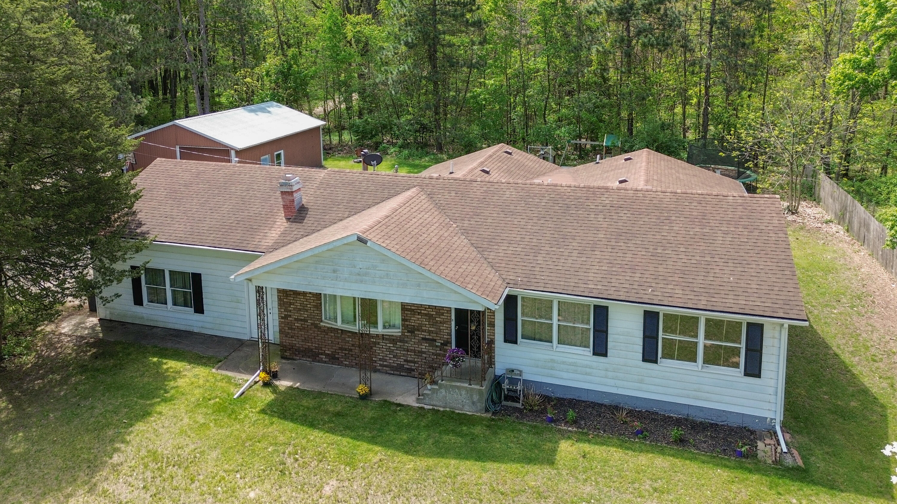 45523 Eleanor Drive Decatur MI 49045