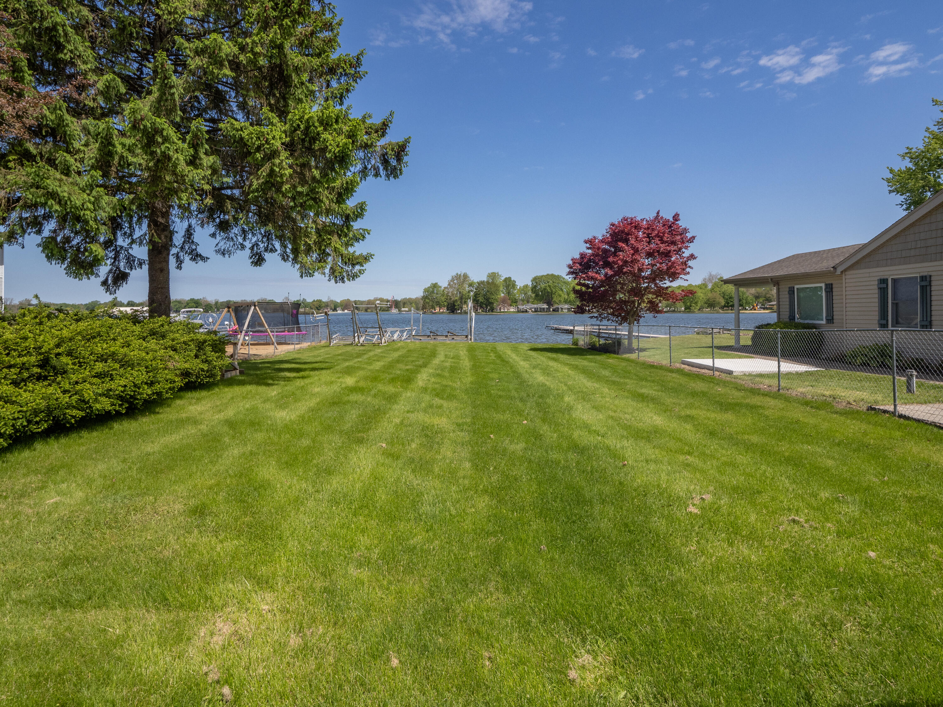 45523 Eleanor Drive Decatur MI 49045