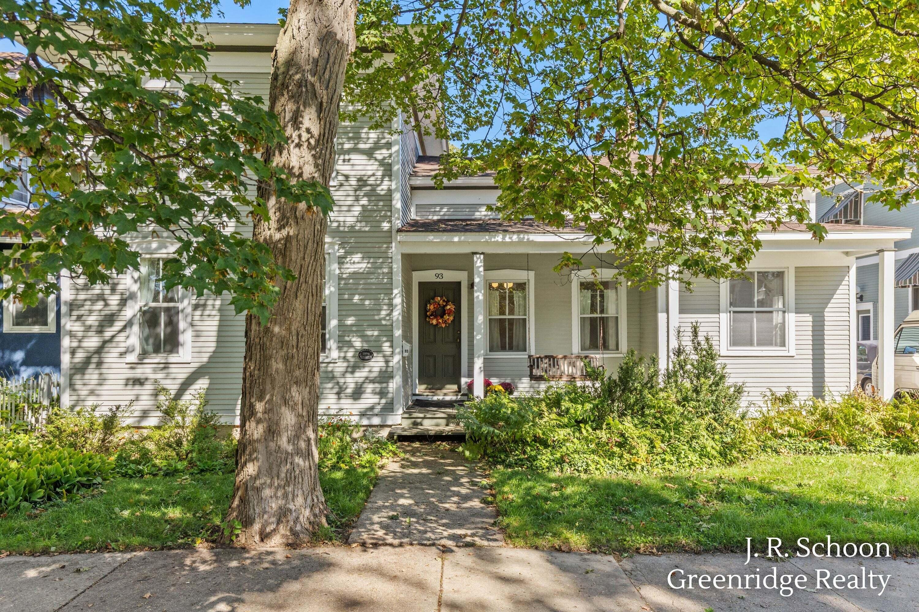 93 W 12th Street Holland MI 49423