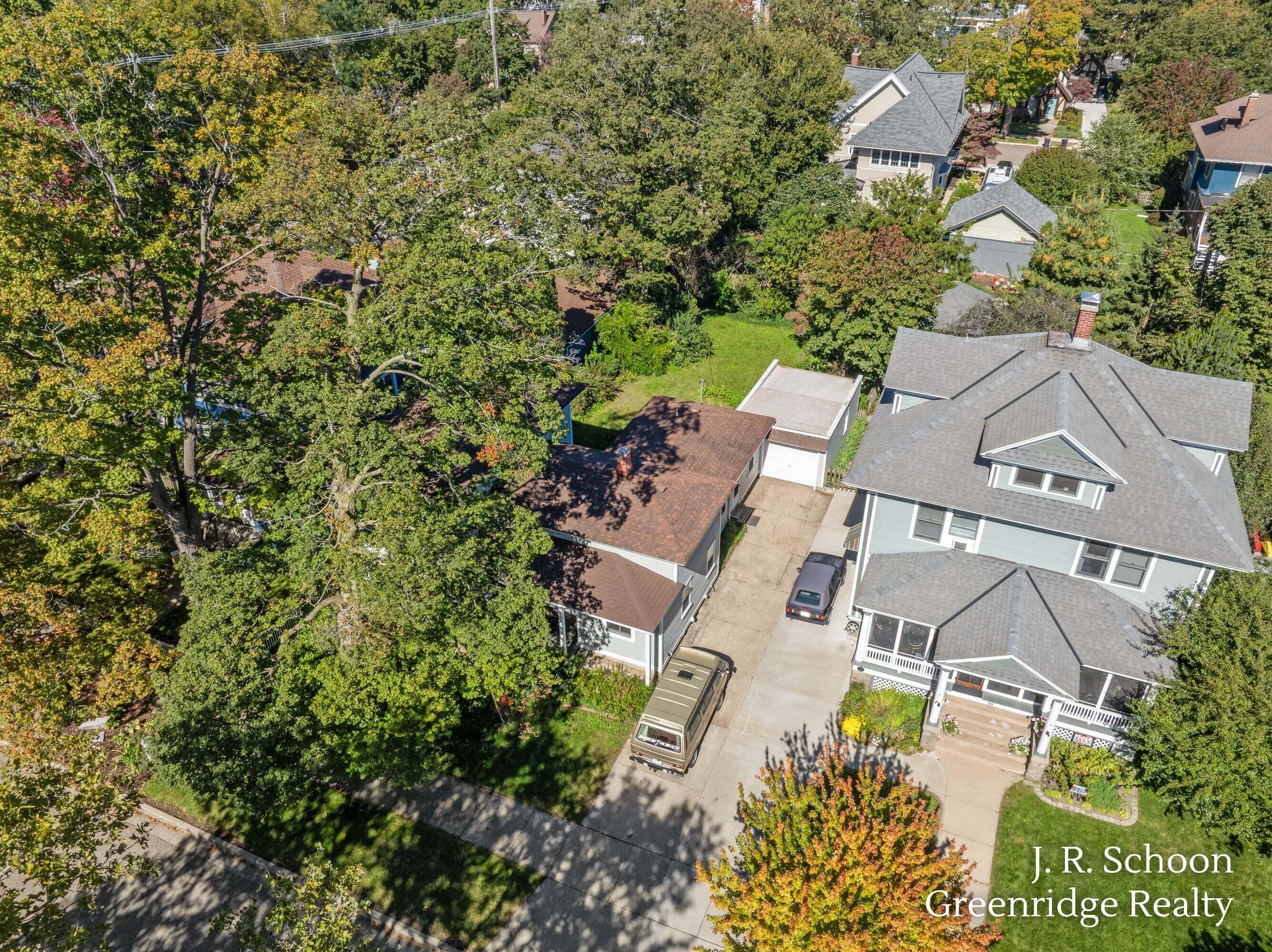93 W 12th Street Holland MI 49423
