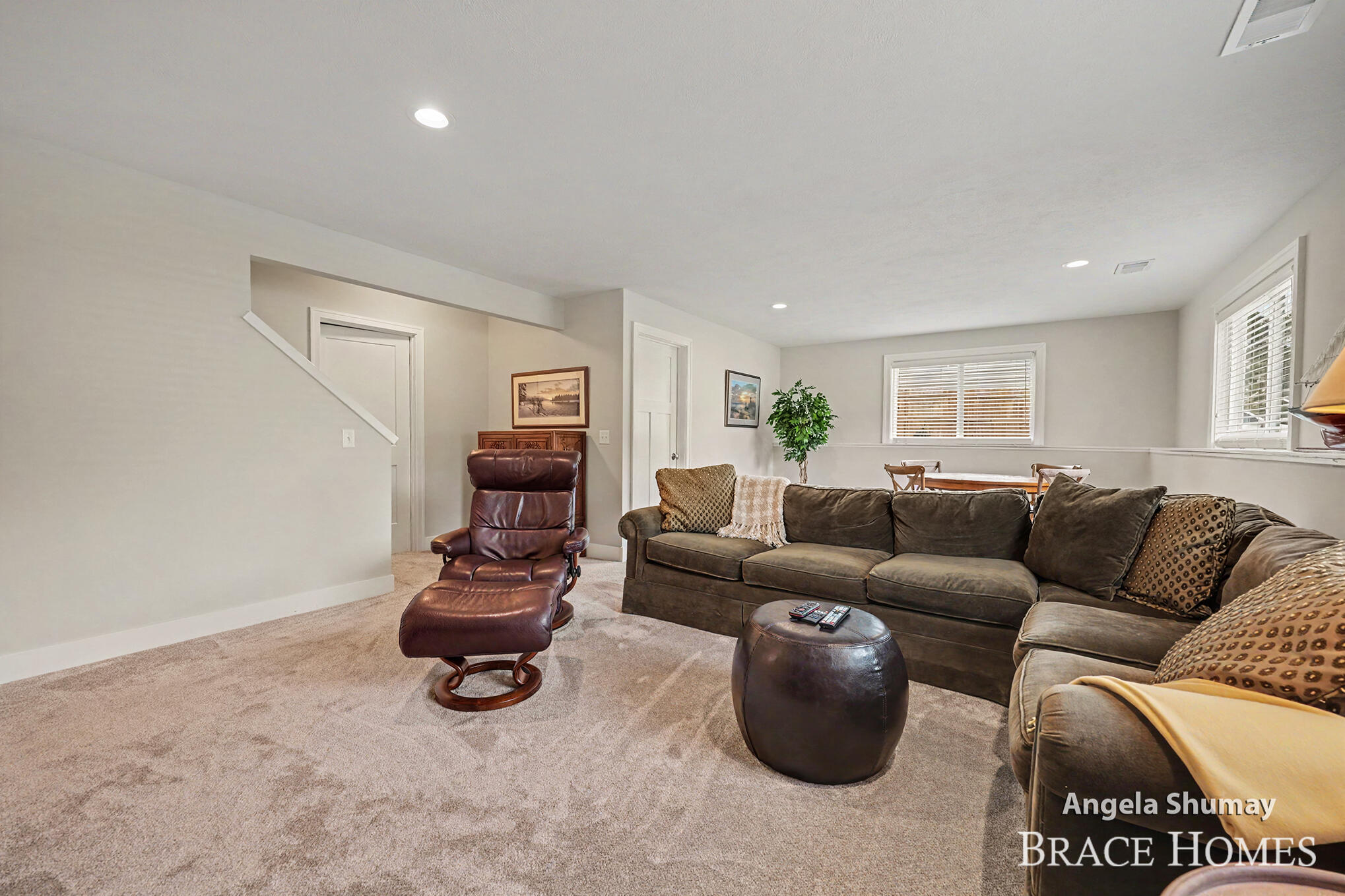2637 Stockwood Drive NE Grand Rapids MI 49505