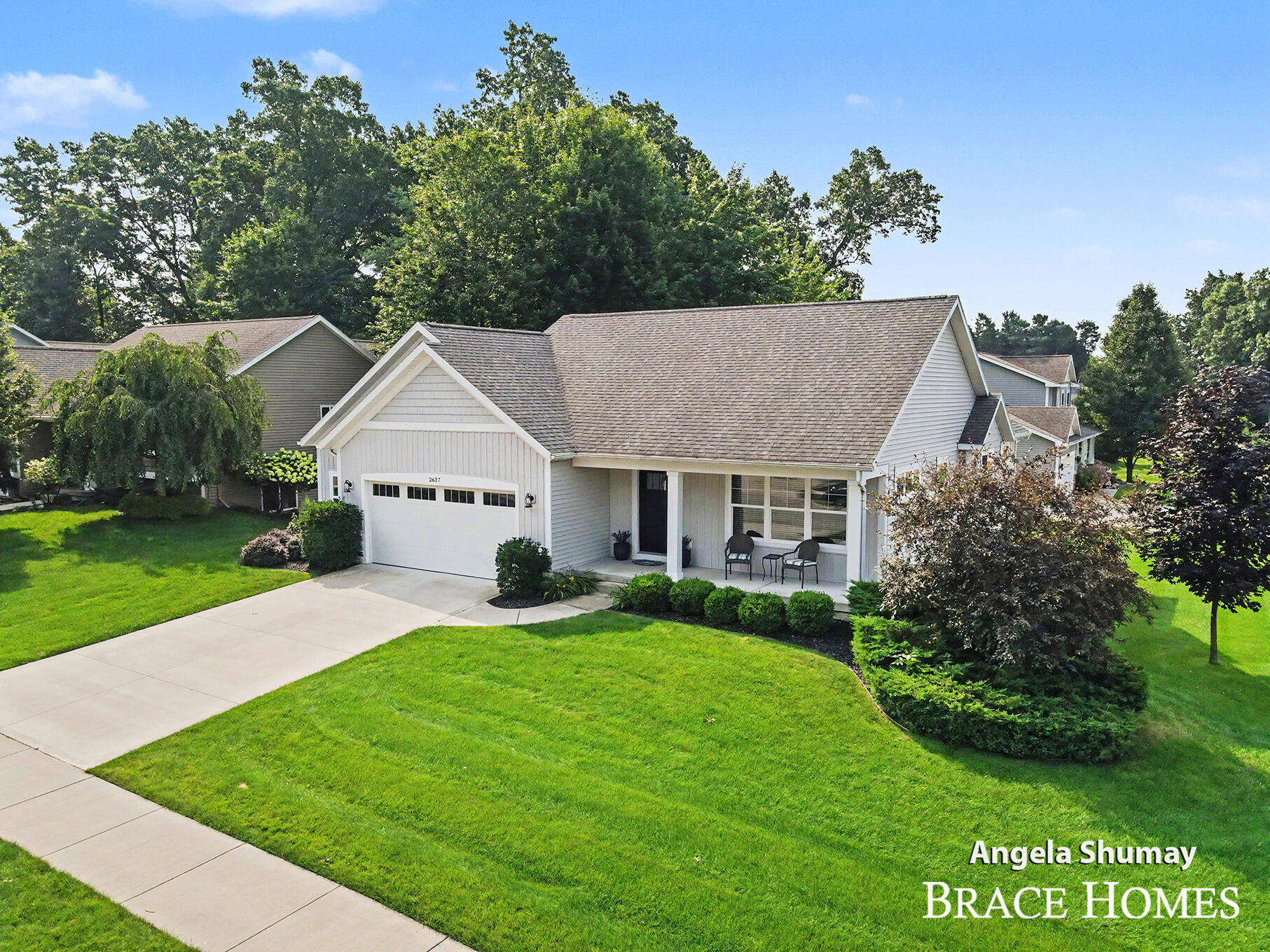 2637 Stockwood Drive NE Grand Rapids MI 49505