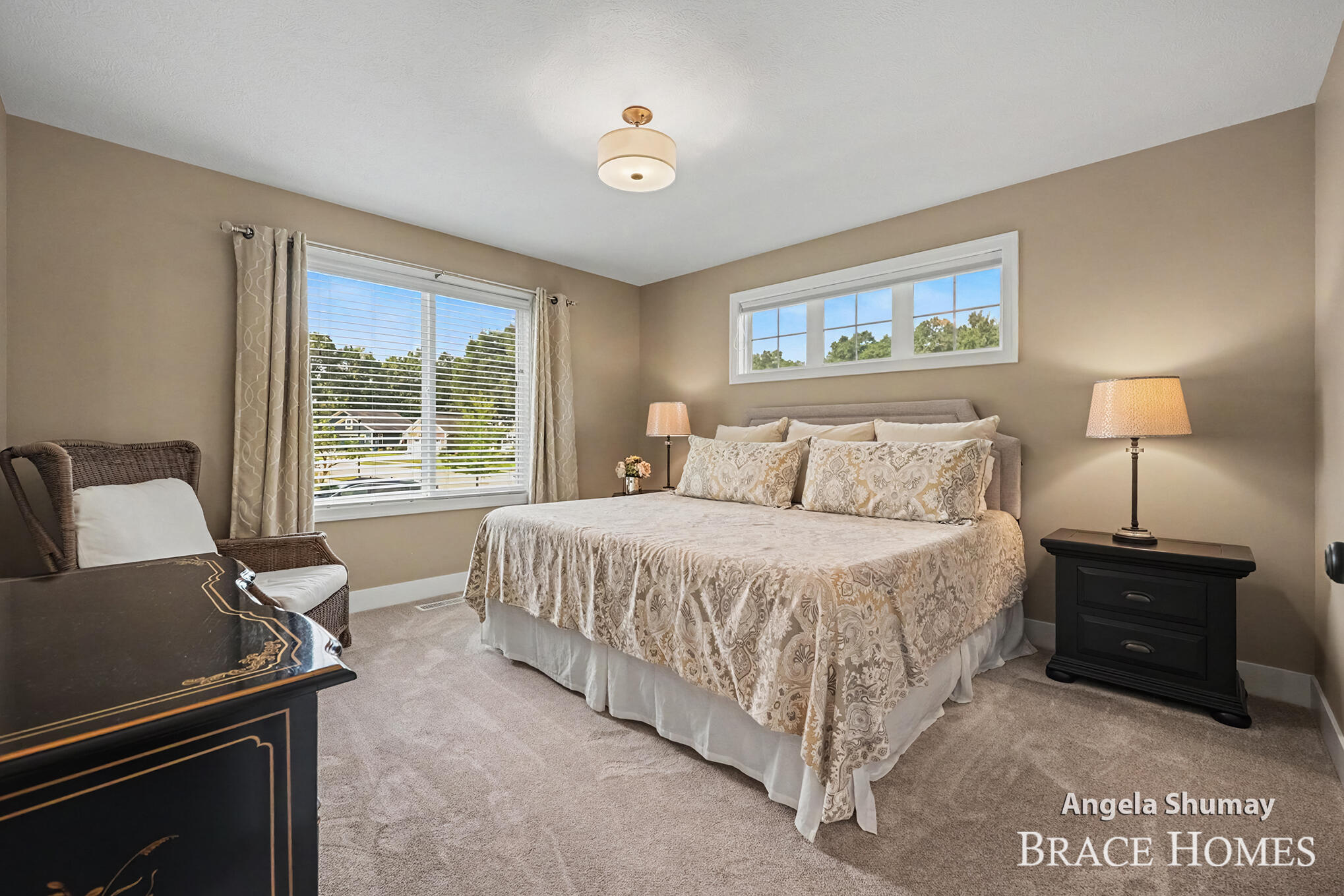 2637 Stockwood Drive NE Grand Rapids MI 49505