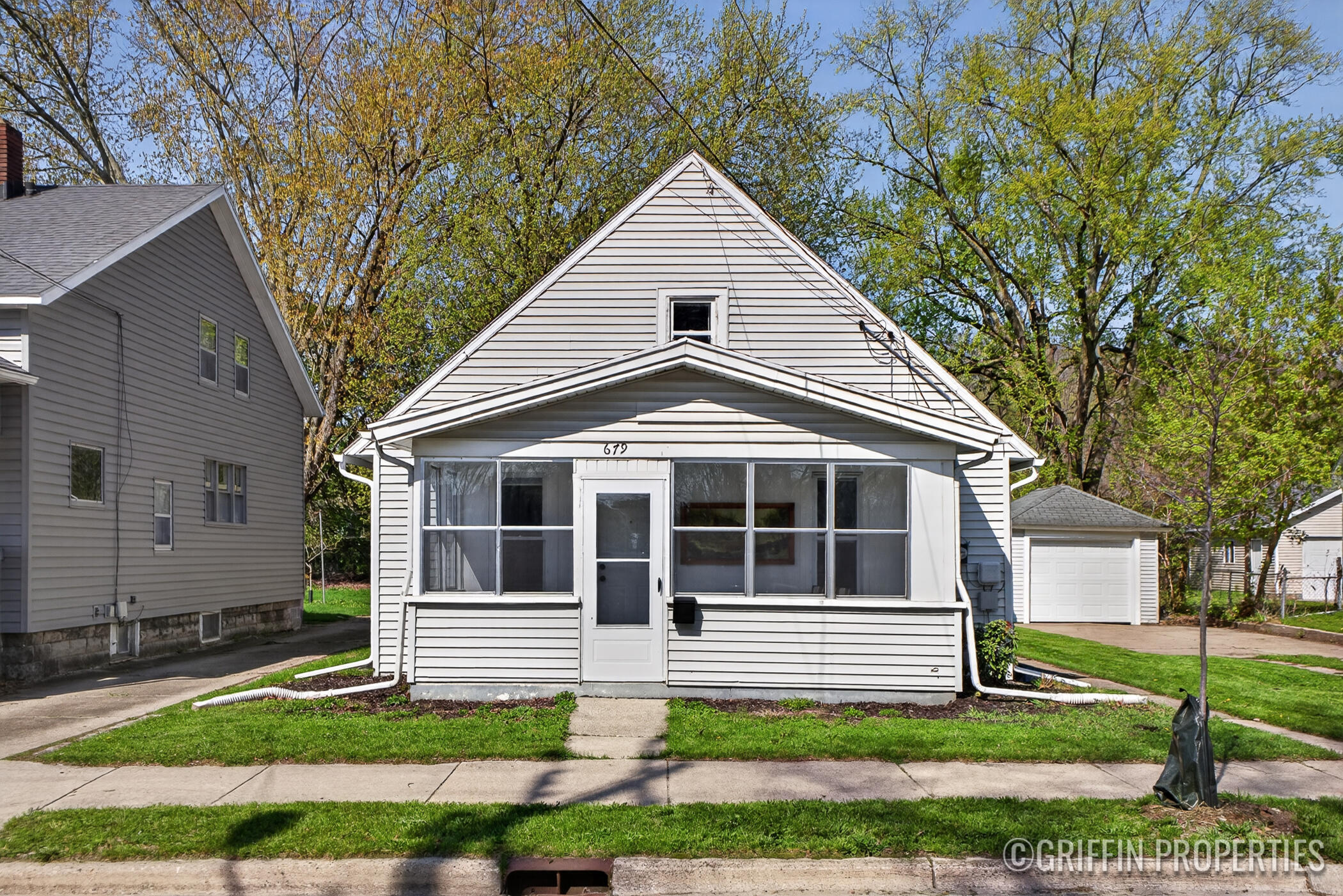 679 Garfield Avenue NW Grand Rapids MI 49504