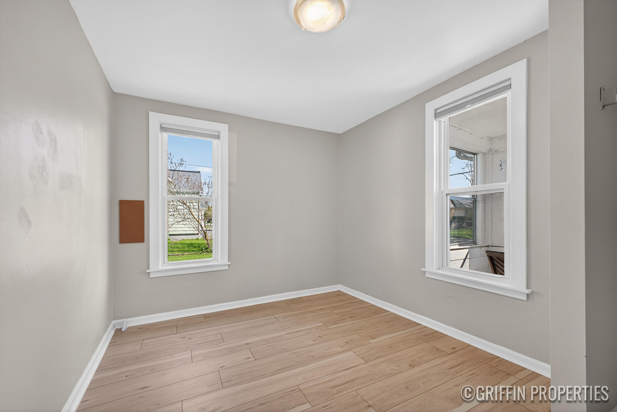 679 Garfield Avenue NW Grand Rapids MI 49504
