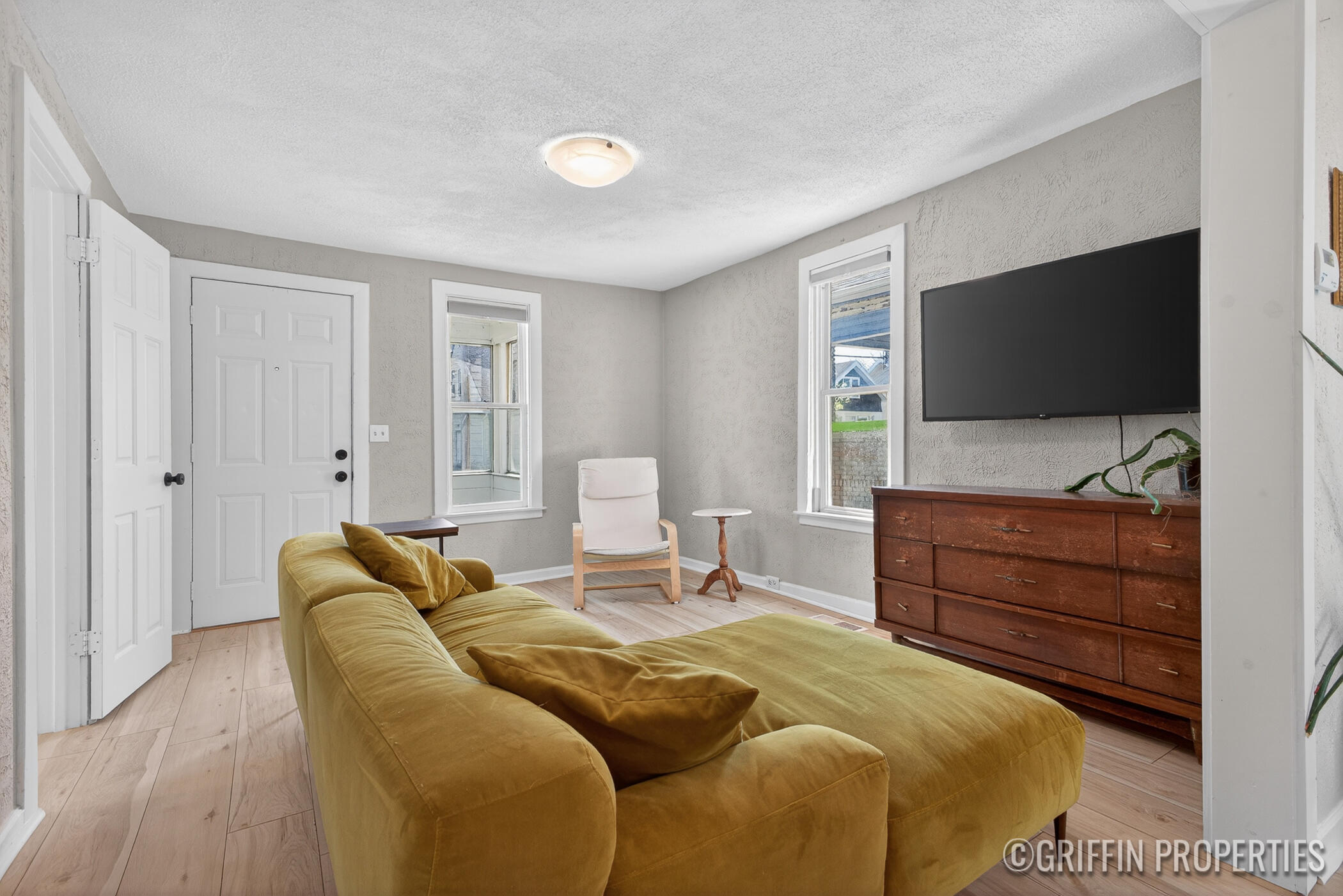 679 Garfield Avenue NW Grand Rapids MI 49504