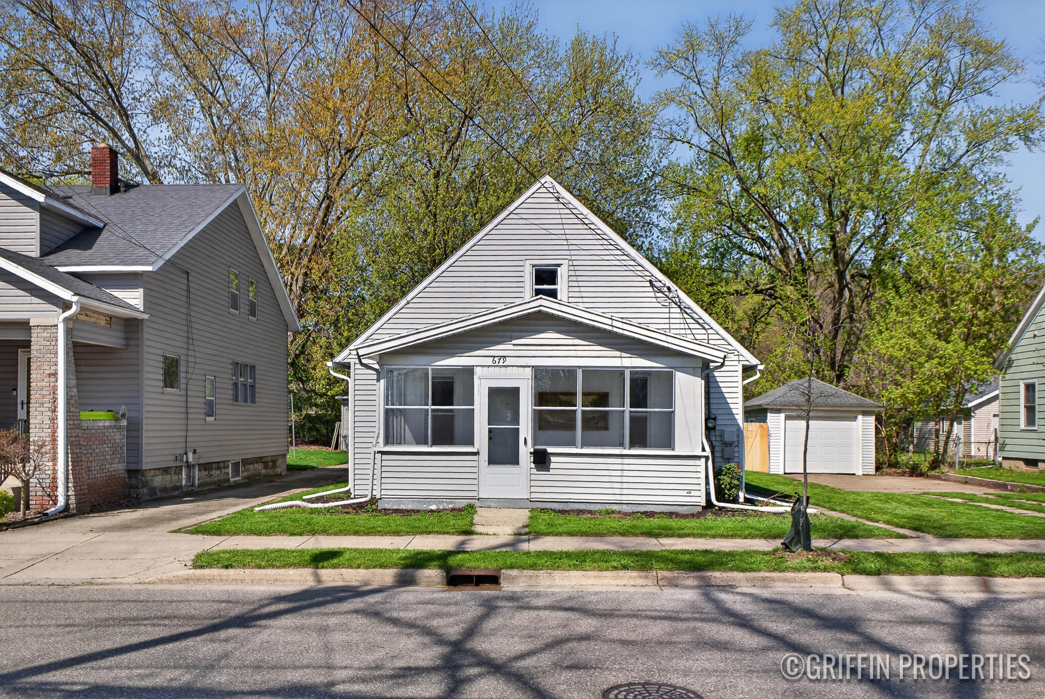 679 Garfield Avenue NW Grand Rapids MI 49504