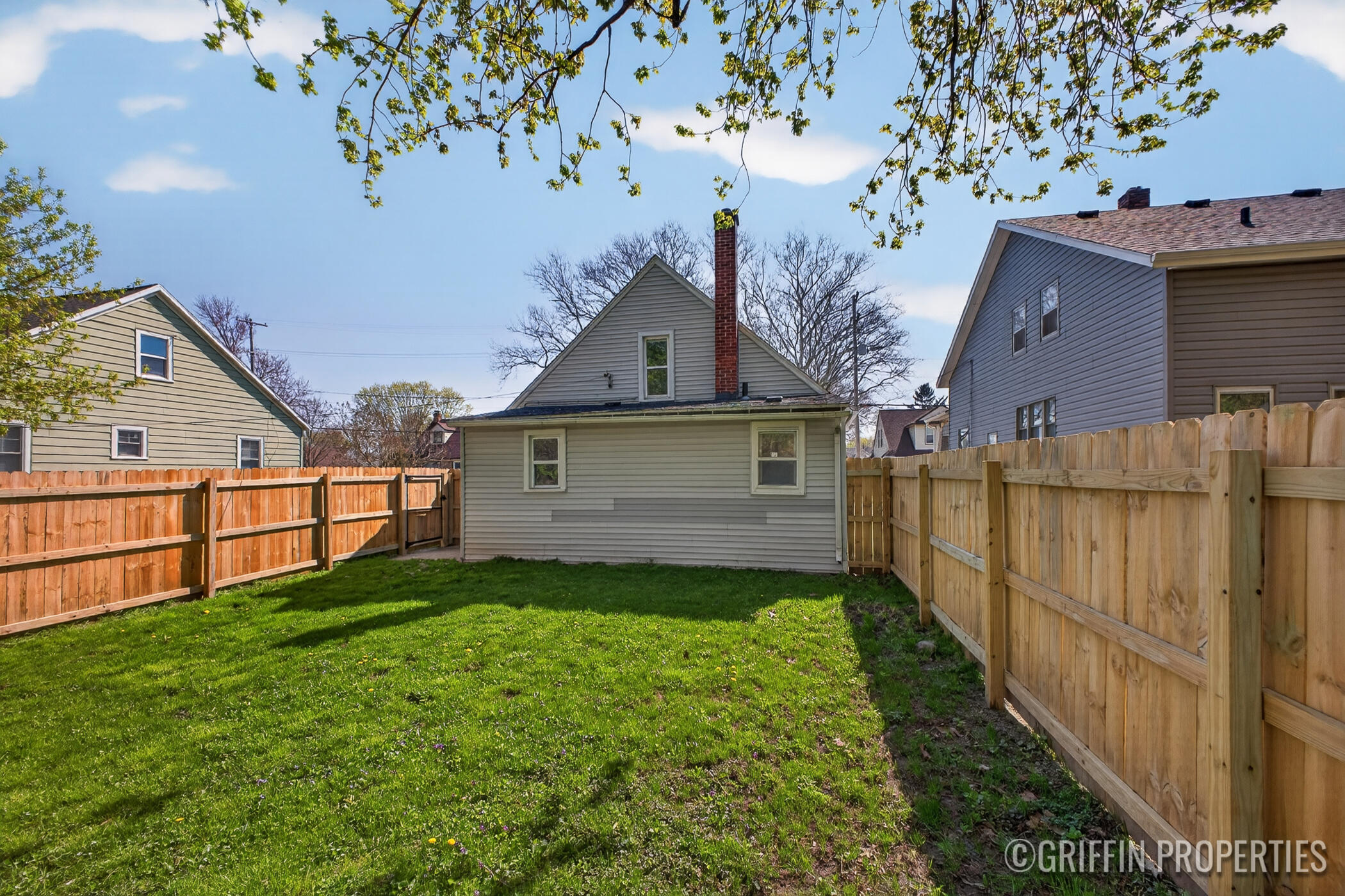 679 Garfield Avenue NW Grand Rapids MI 49504