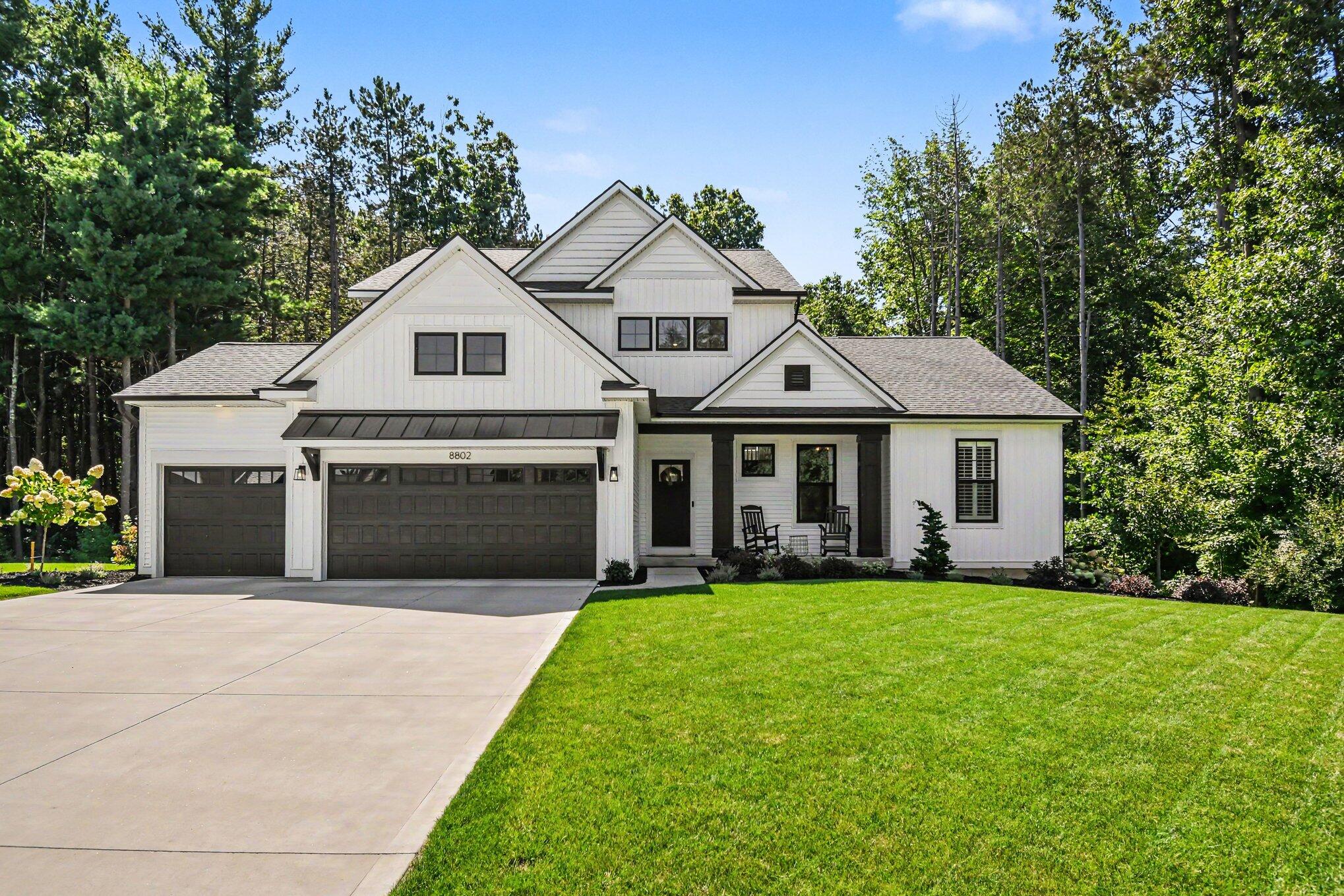 8802 Lapham Drive NE Rockford MI 49341