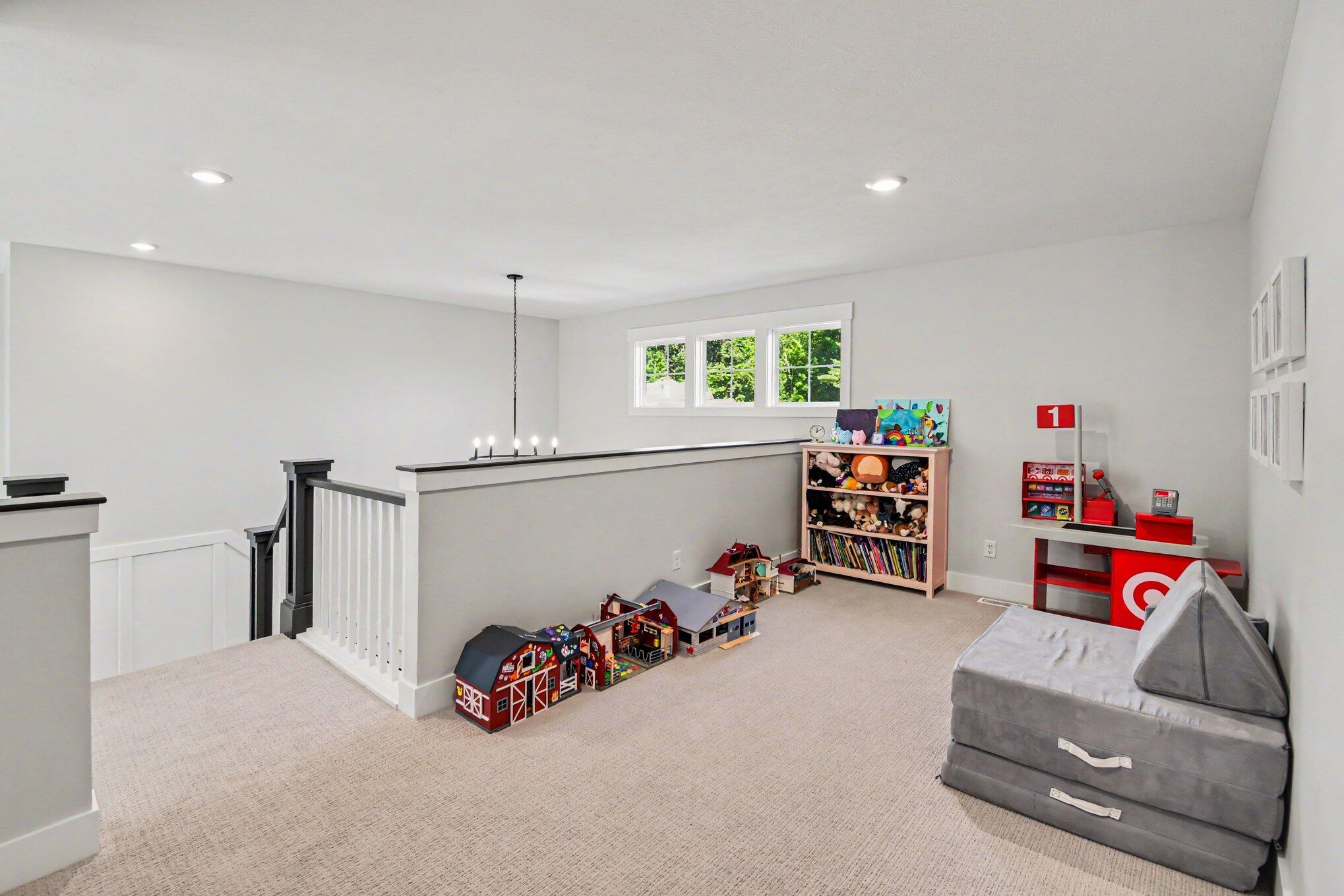 8802 Lapham Drive NE Rockford MI 49341