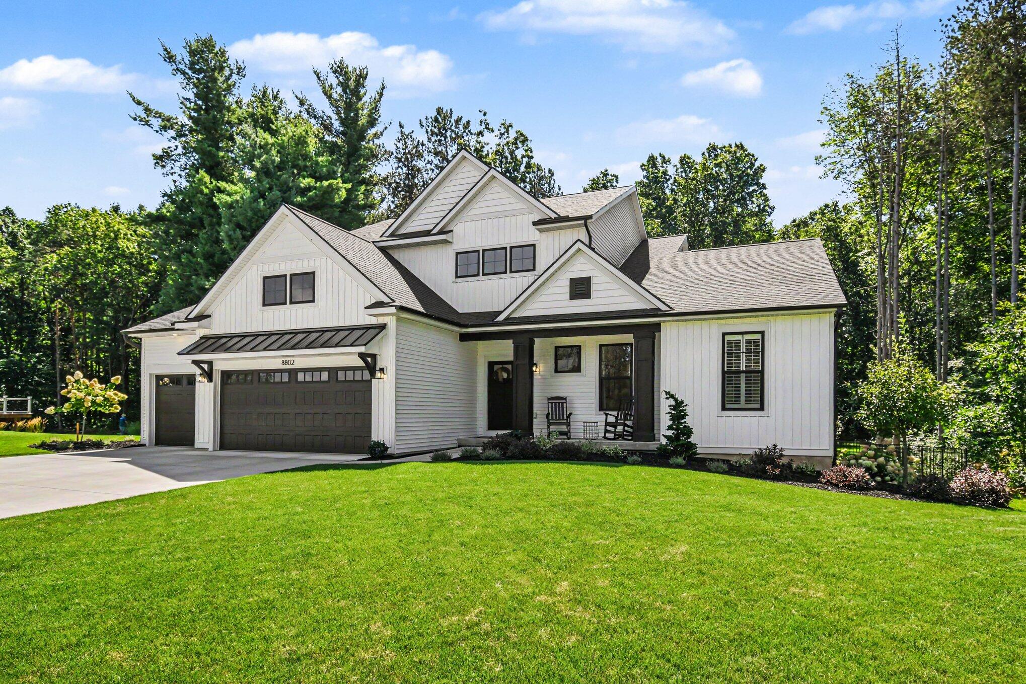 8802 Lapham Drive NE Rockford MI 49341