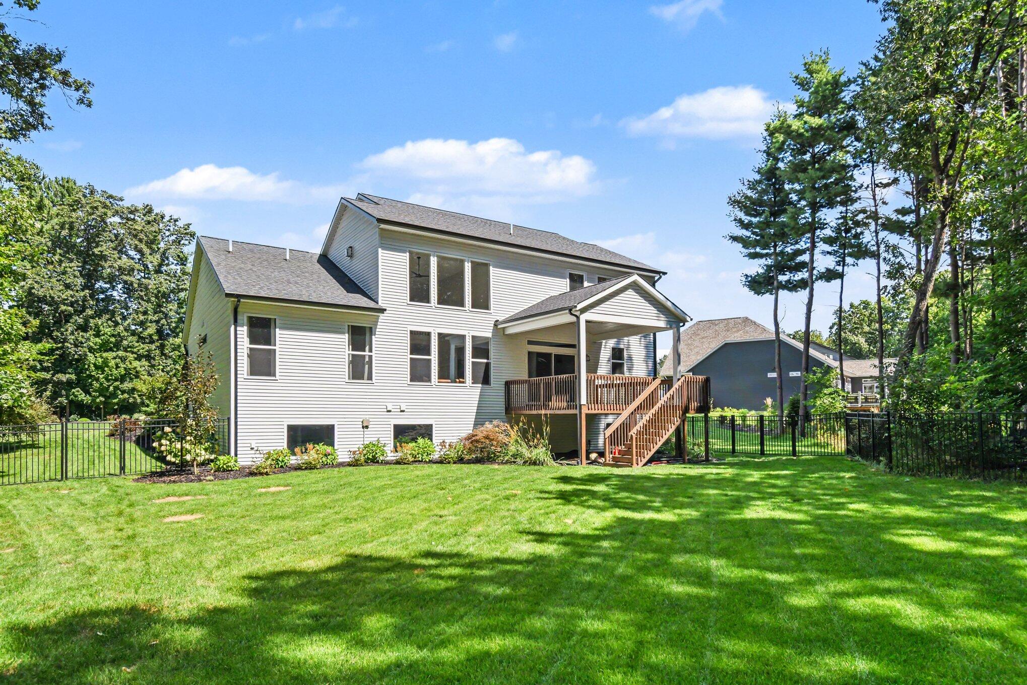 8802 Lapham Drive NE Rockford MI 49341