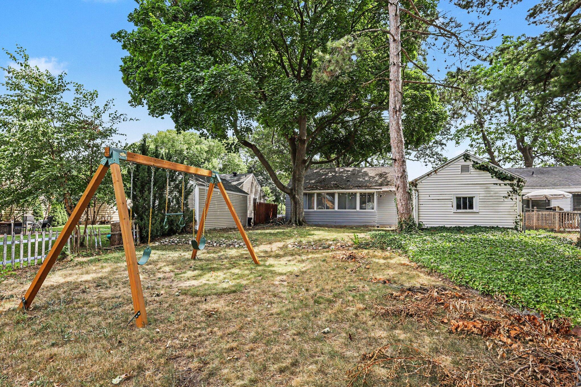 823 Alger Street SE Grand Rapids MI 49507