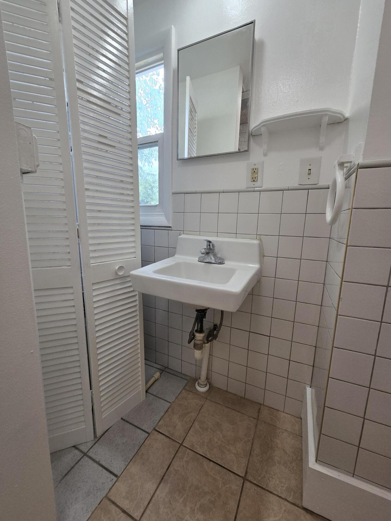 1313 Mason Street NE Grand Rapids MI 49503