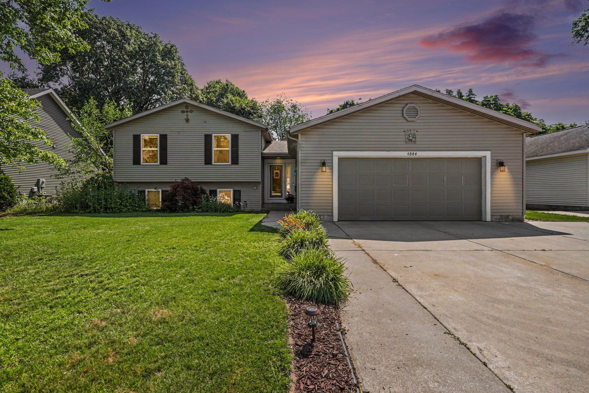 4844 Emerald Street Norton Shores MI 49441