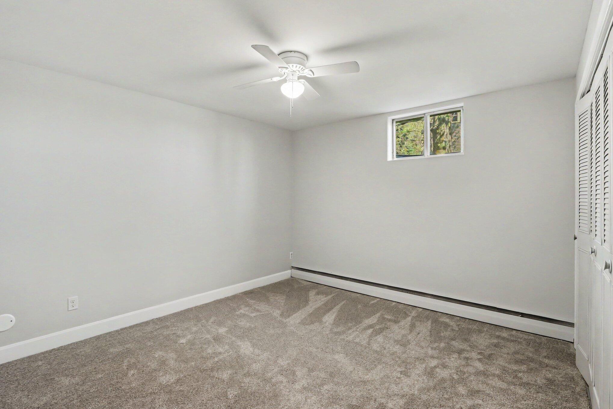 468 W Crooked Lake Drive W Kalamazoo MI 49009