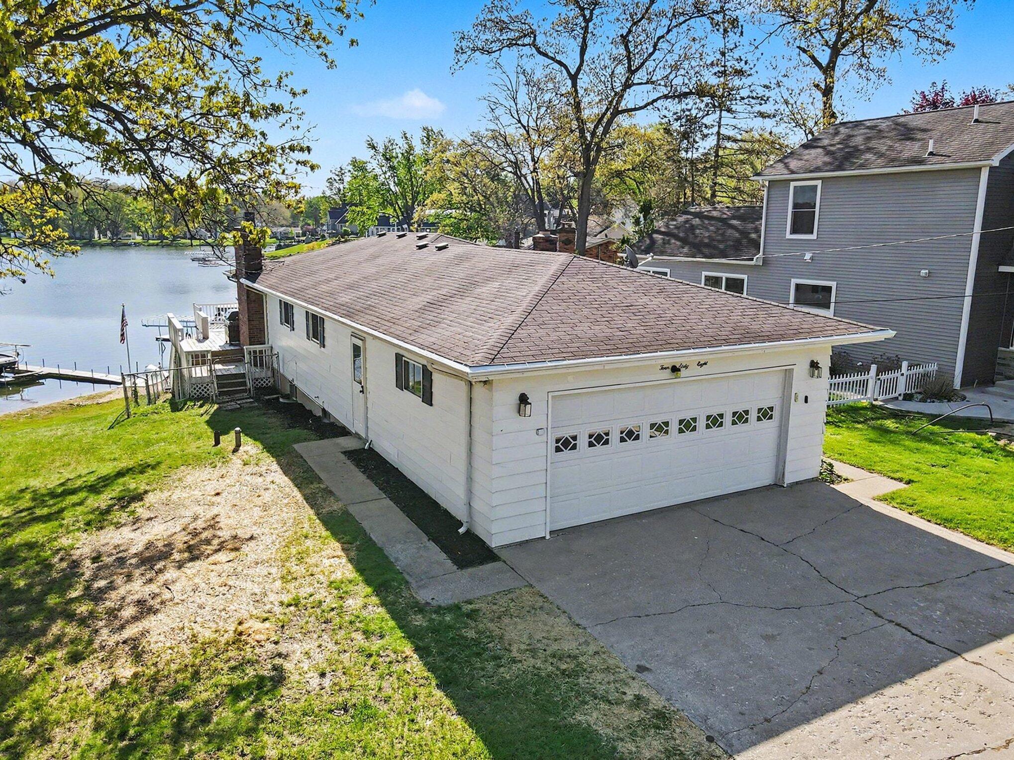 468 W Crooked Lake Drive W Kalamazoo MI 49009