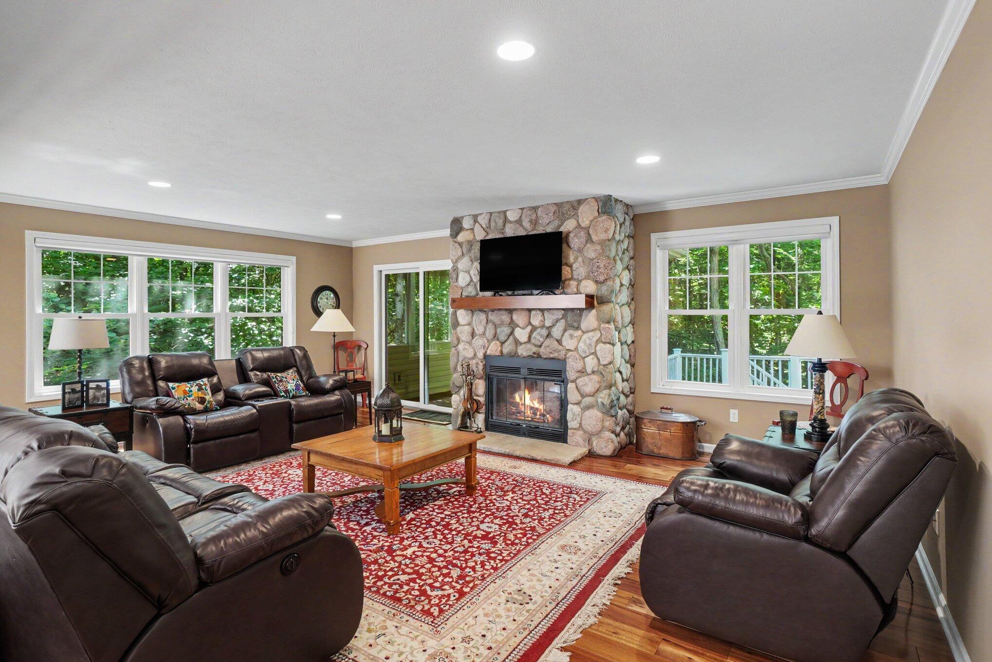 3334 Clearview Lane Saugatuck MI 49453