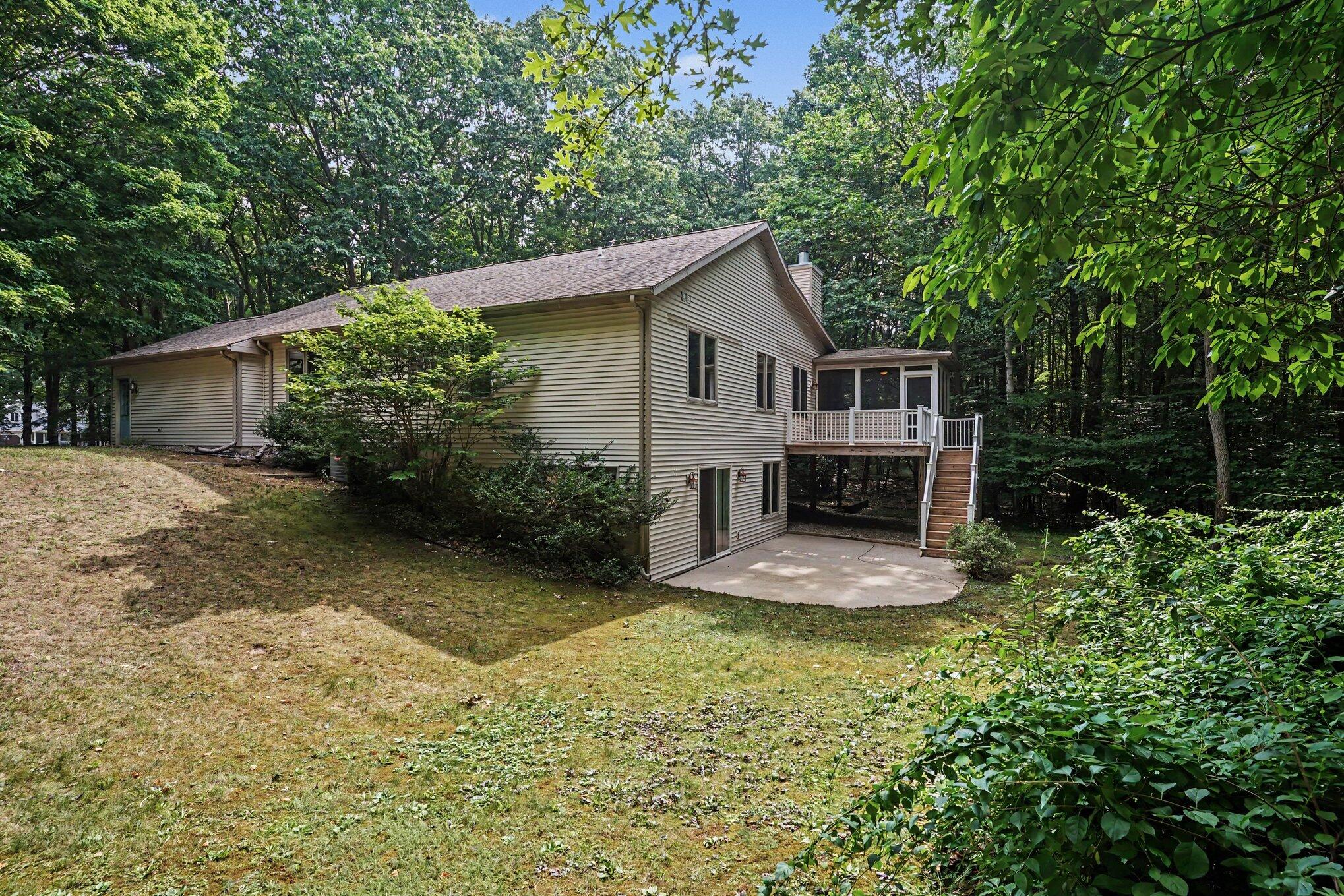 3334 Clearview Lane Saugatuck MI 49453