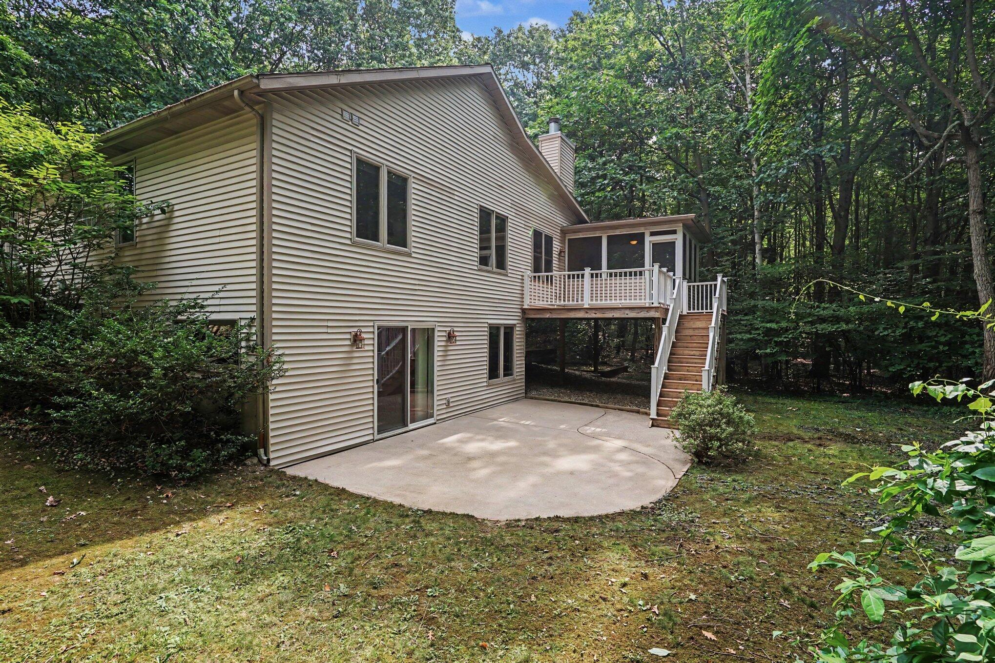 3334 Clearview Lane Saugatuck MI 49453