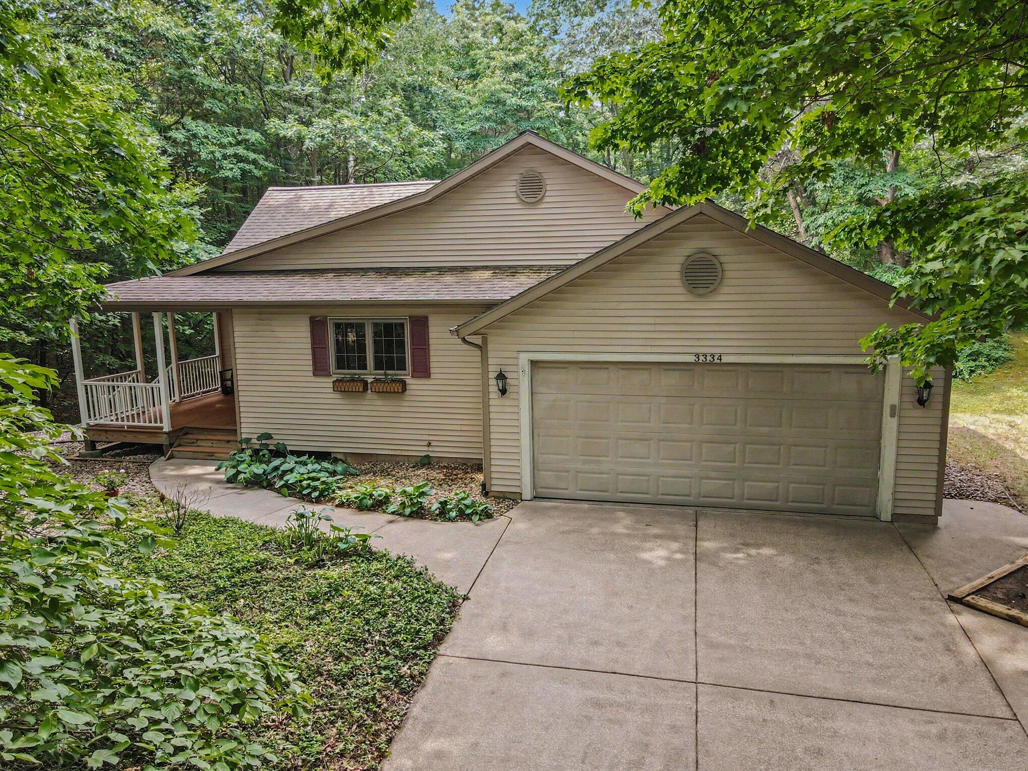 3334 Clearview Lane Saugatuck MI 49453