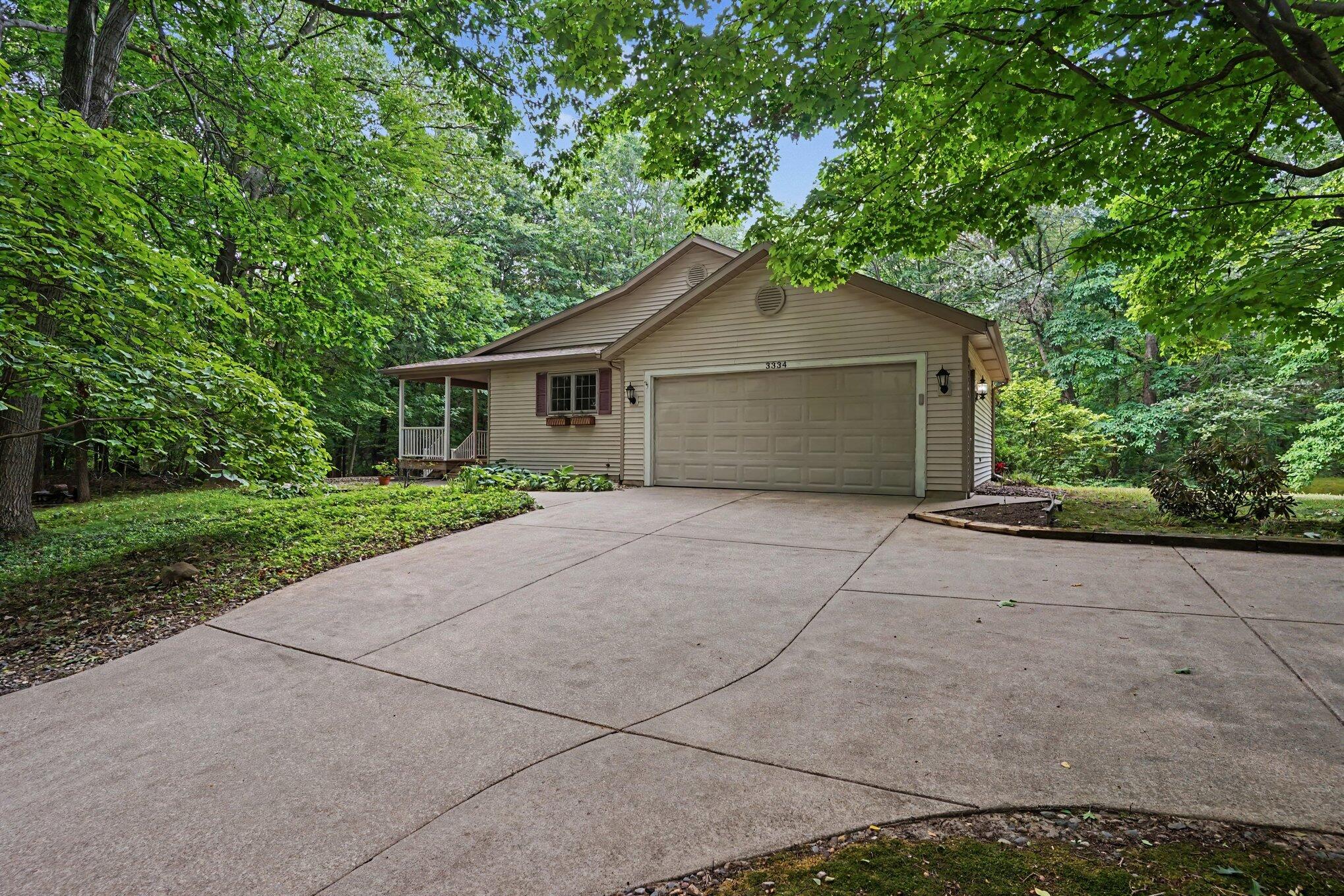 3334 Clearview Lane Saugatuck MI 49453