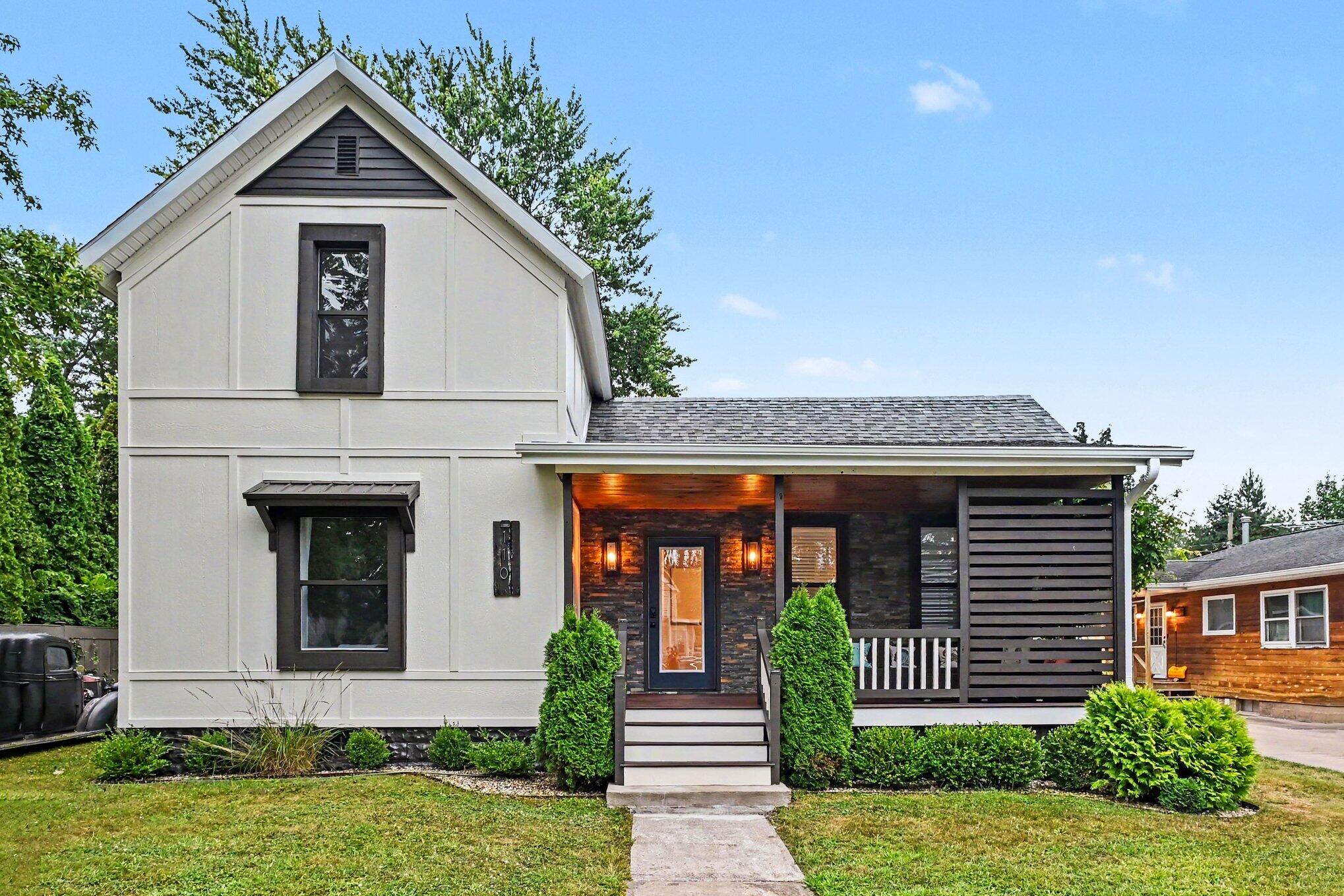 Three Oaks MI, 110 Sycamore Street E