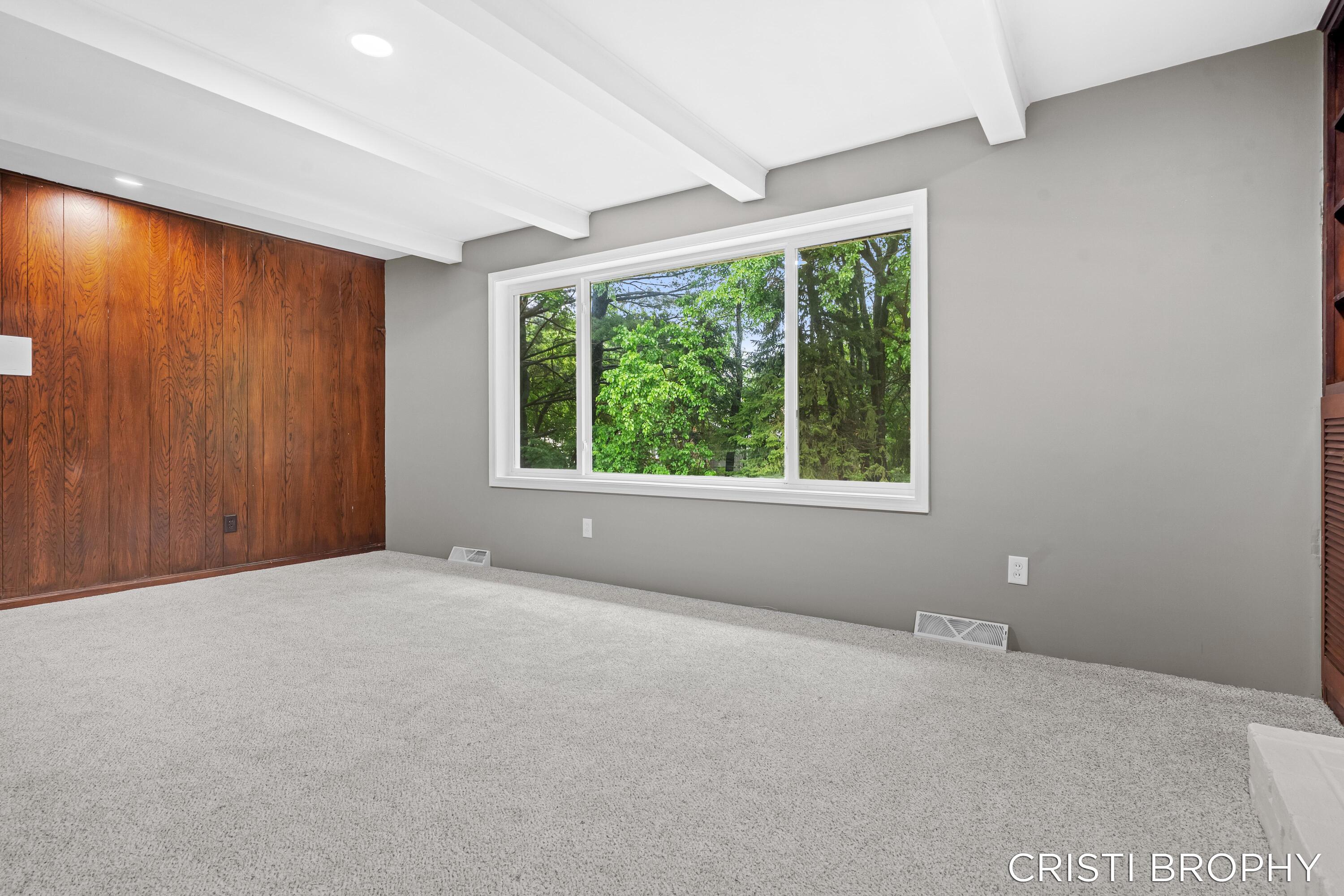 4871 Newcastle Drive SE Grand Rapids MI 49508