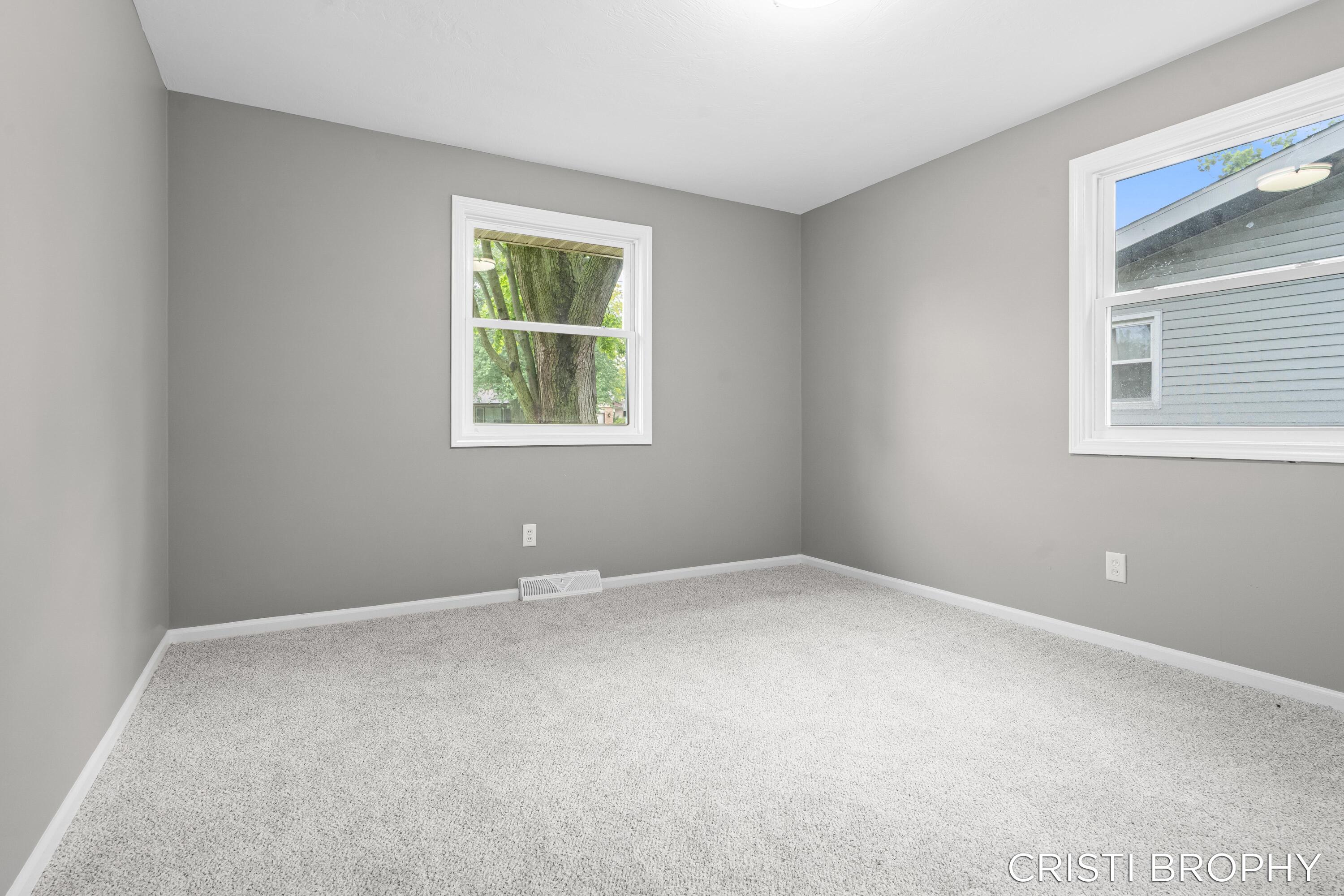 4871 Newcastle Drive SE Grand Rapids MI 49508