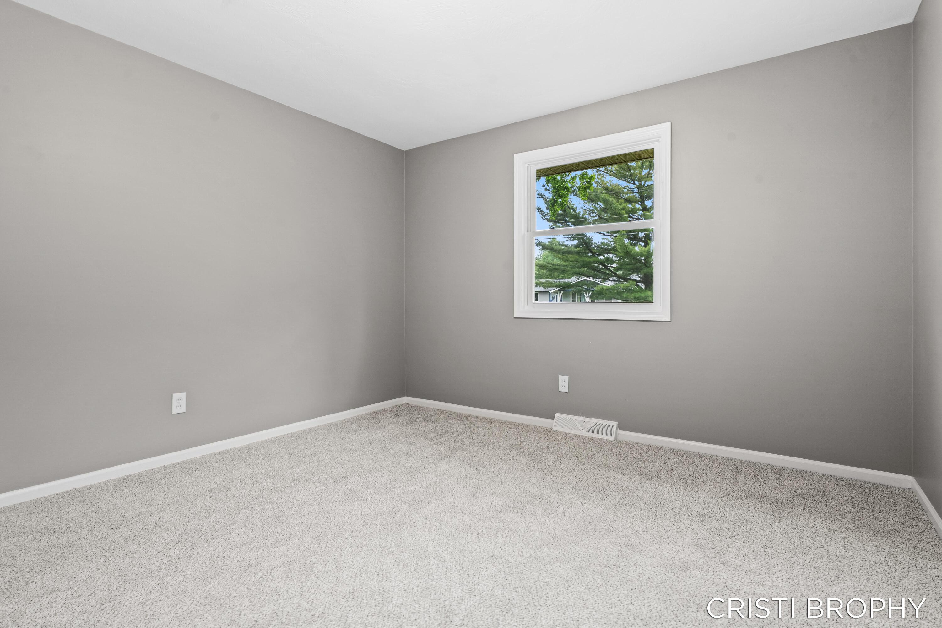 4871 Newcastle Drive SE Grand Rapids MI 49508