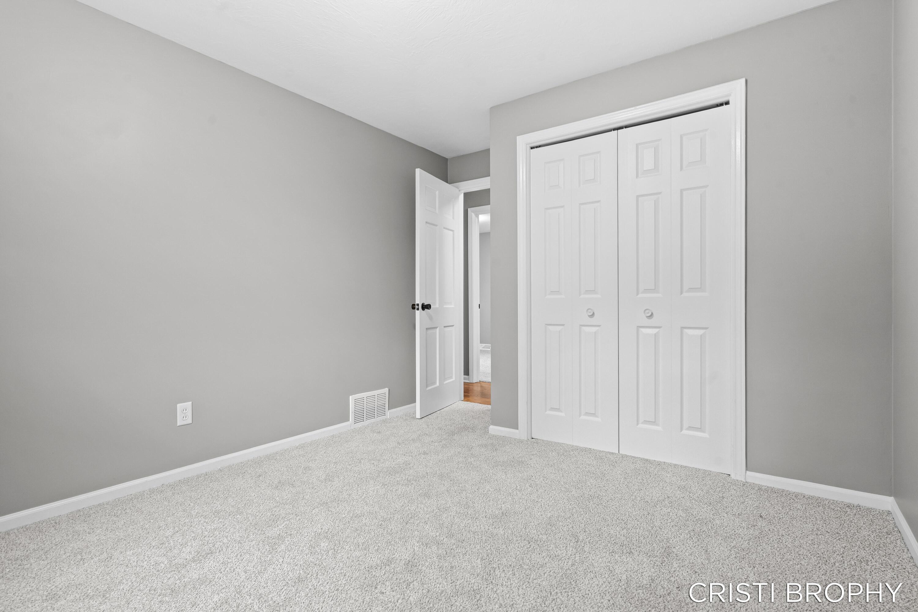 4871 Newcastle Drive SE Grand Rapids MI 49508