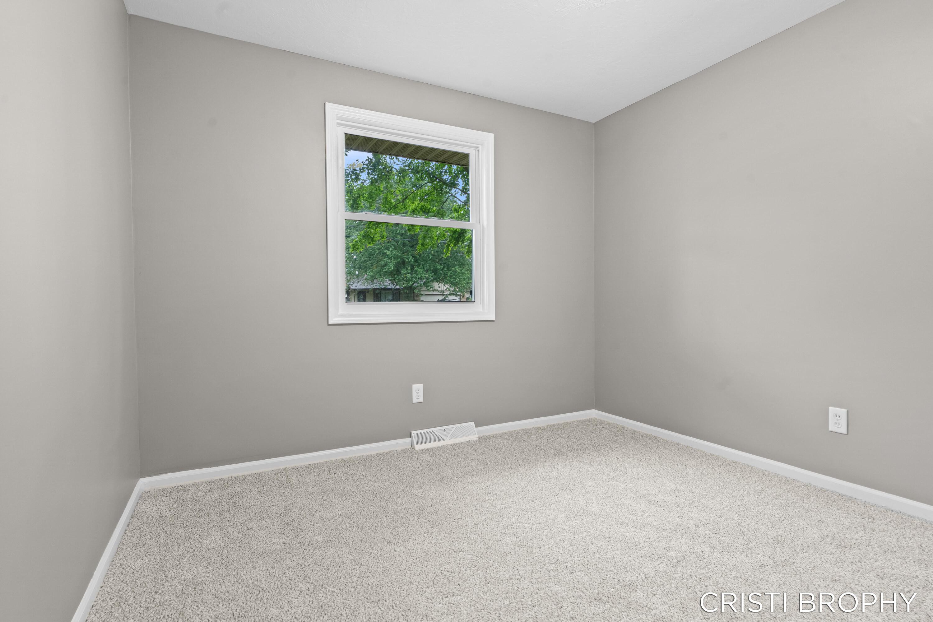 4871 Newcastle Drive SE Grand Rapids MI 49508