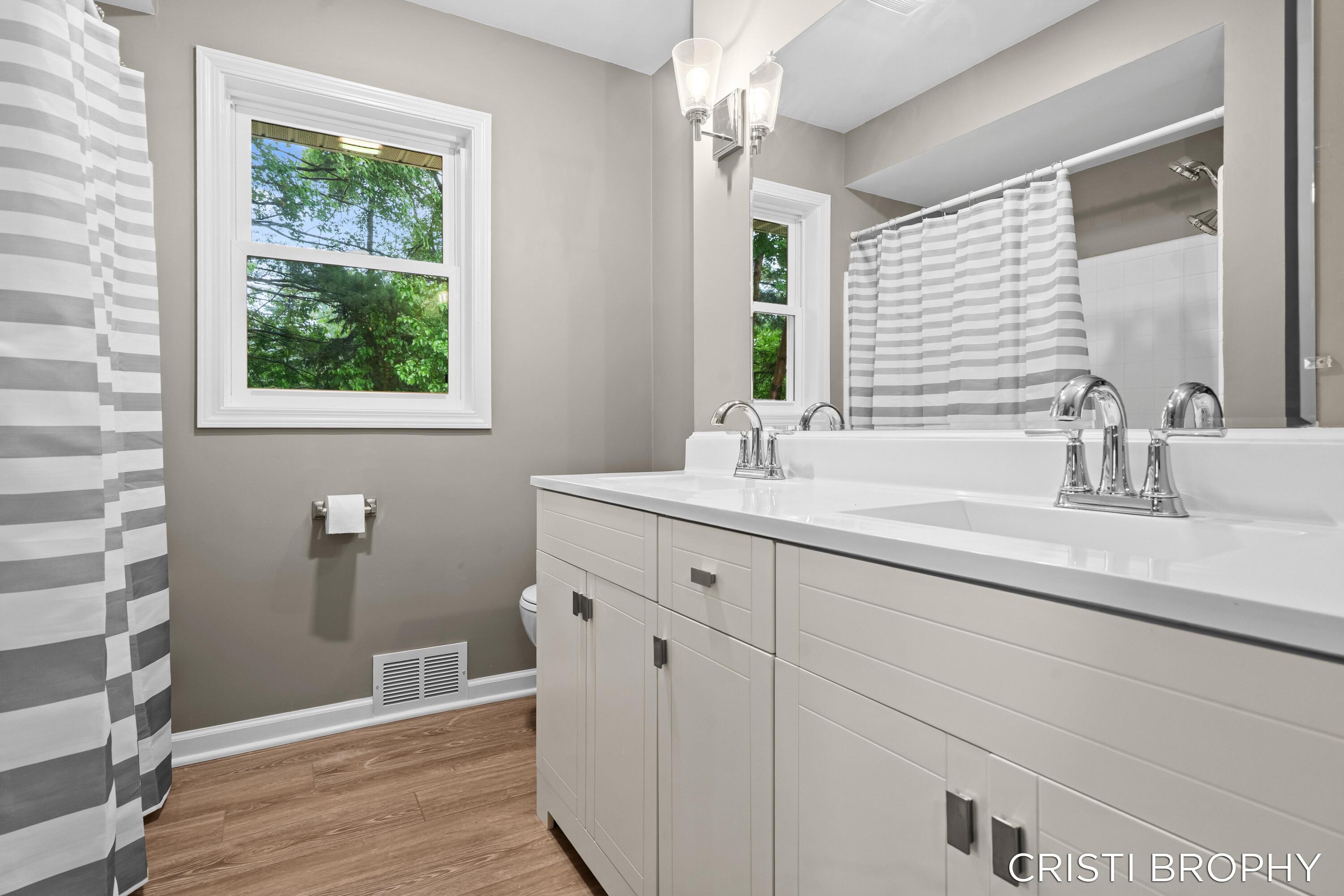 4871 Newcastle Drive SE Grand Rapids MI 49508